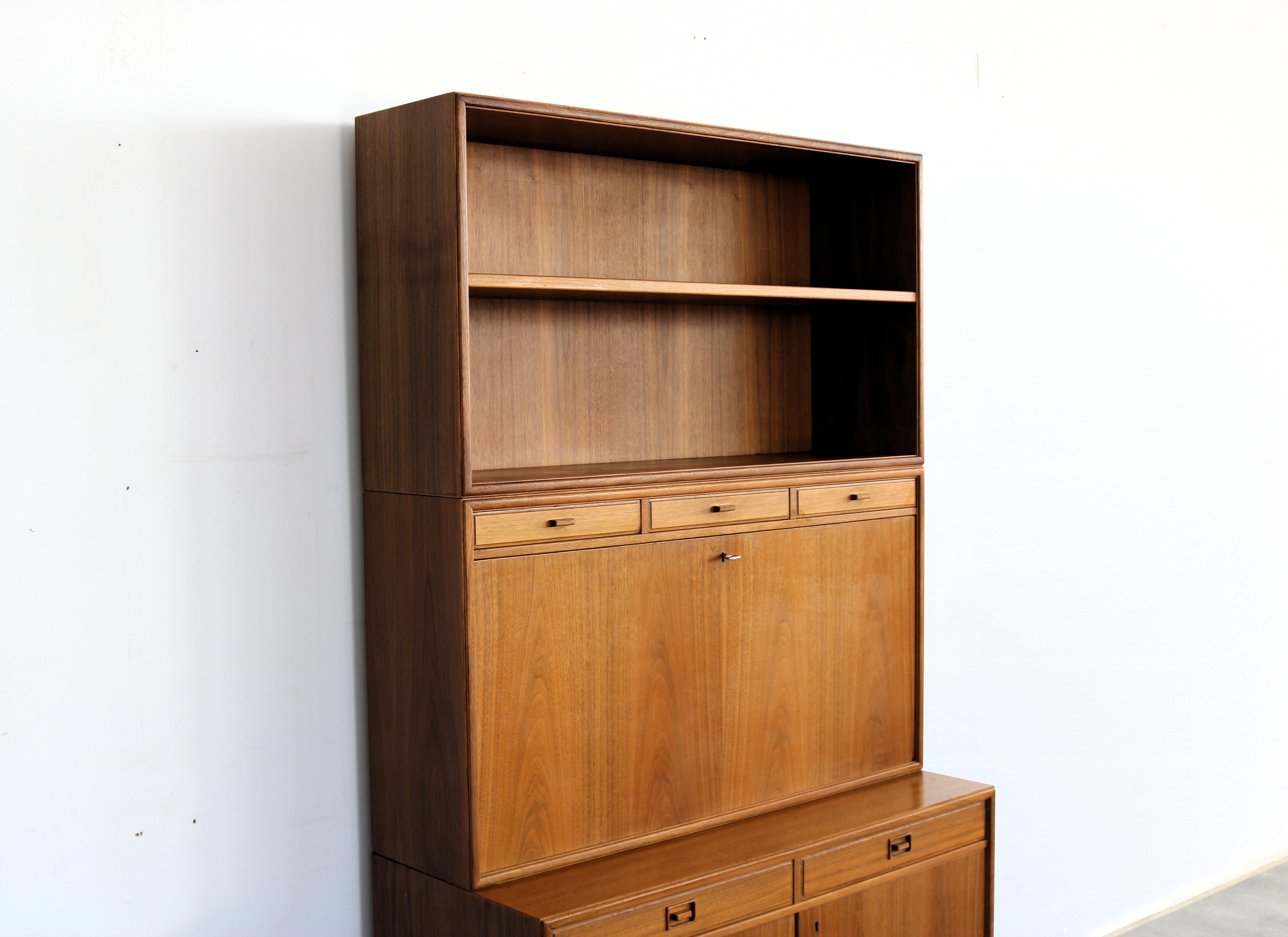 buffet vintage  armoire murale  unité murale  60's en vente 1