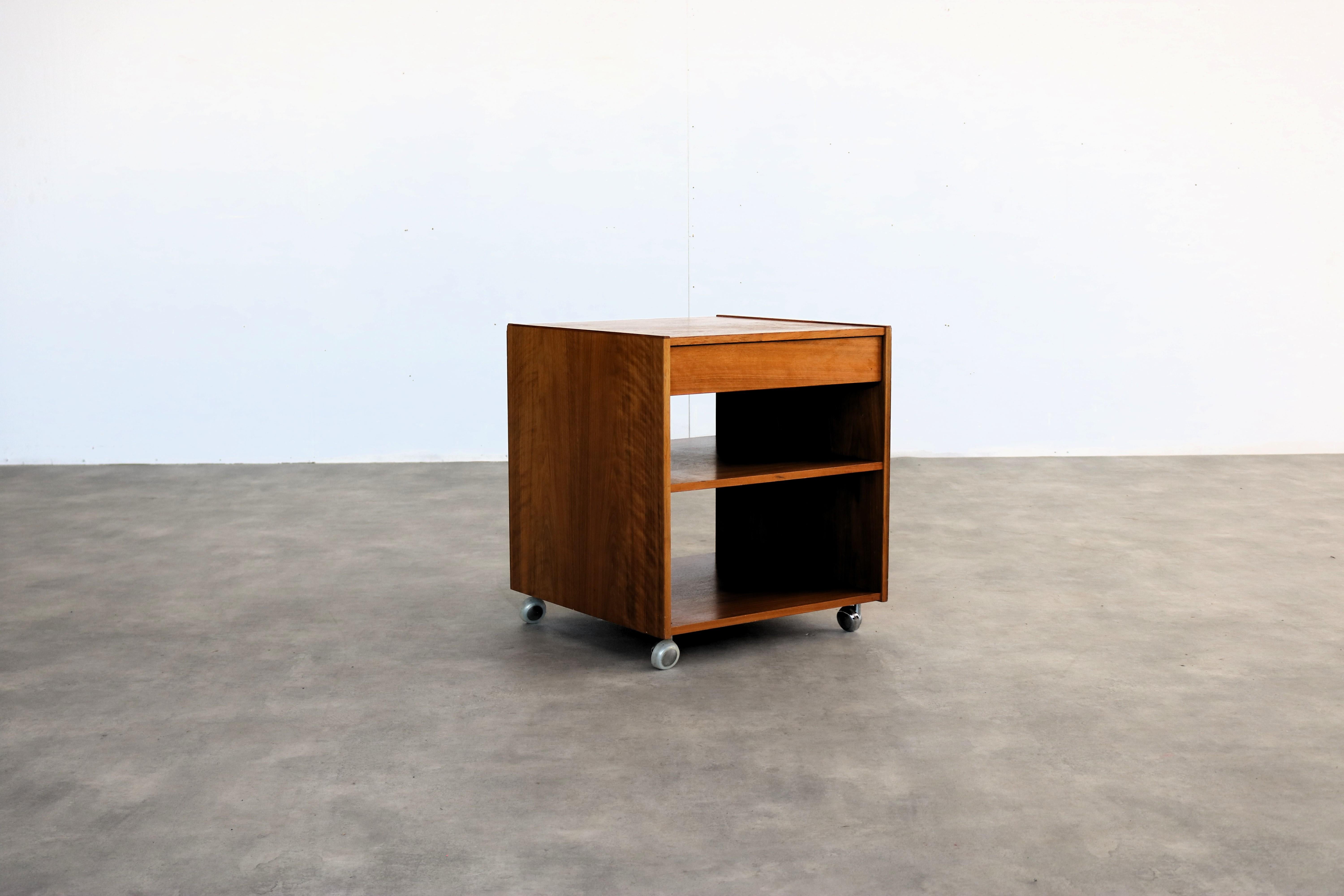 vintage sidetable   side table with drawer  1960s  teak

period  1960s
design  unknown  Sweden
condition  good  light signs of use
size  56 x 50 x 50 (hxbxd)

details  teak;

item number  2835