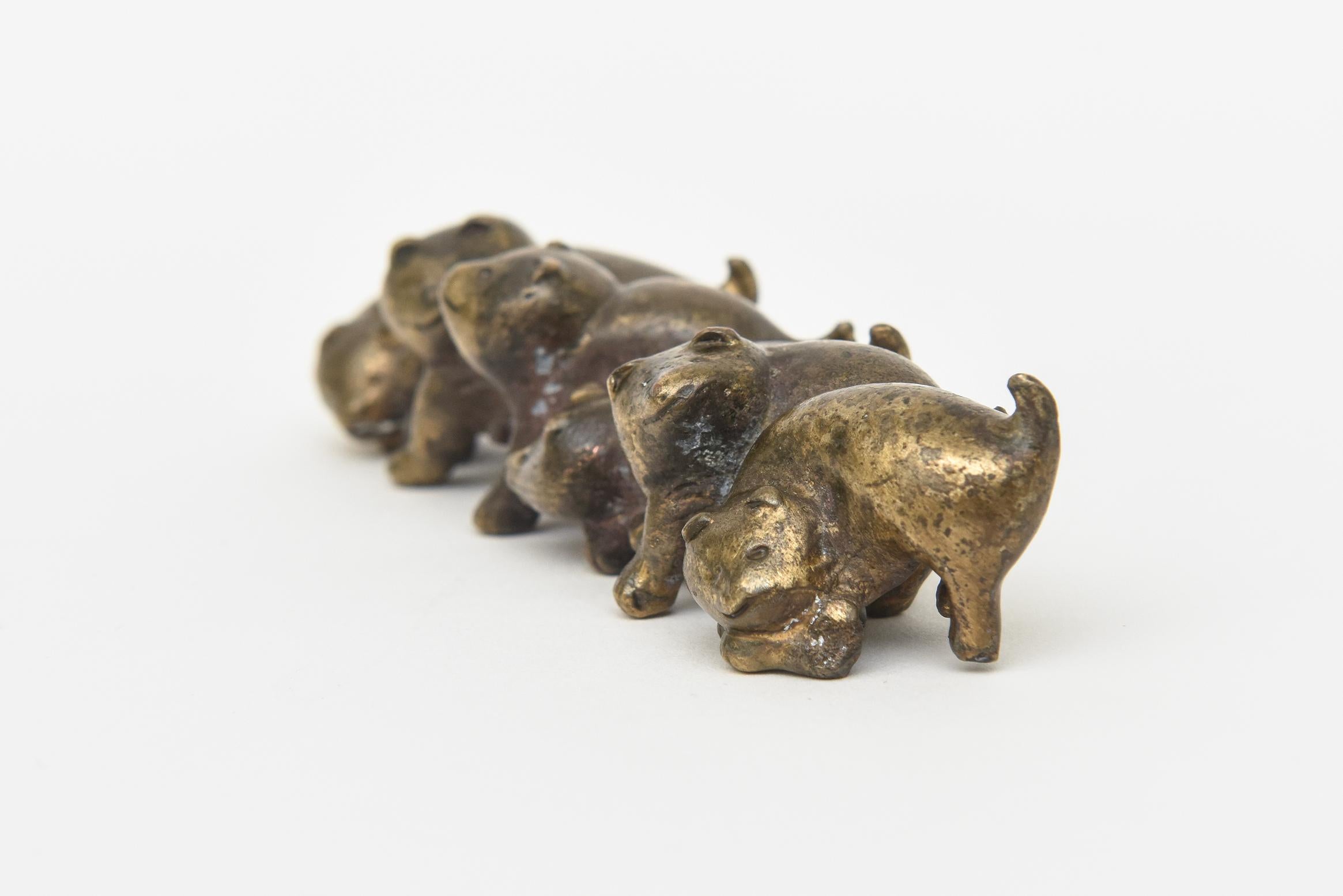Vintage Signed Arthur Court Bronze Dog Puppies Paperweight Desk Accessory In Good Condition For Sale In North Miami, FL