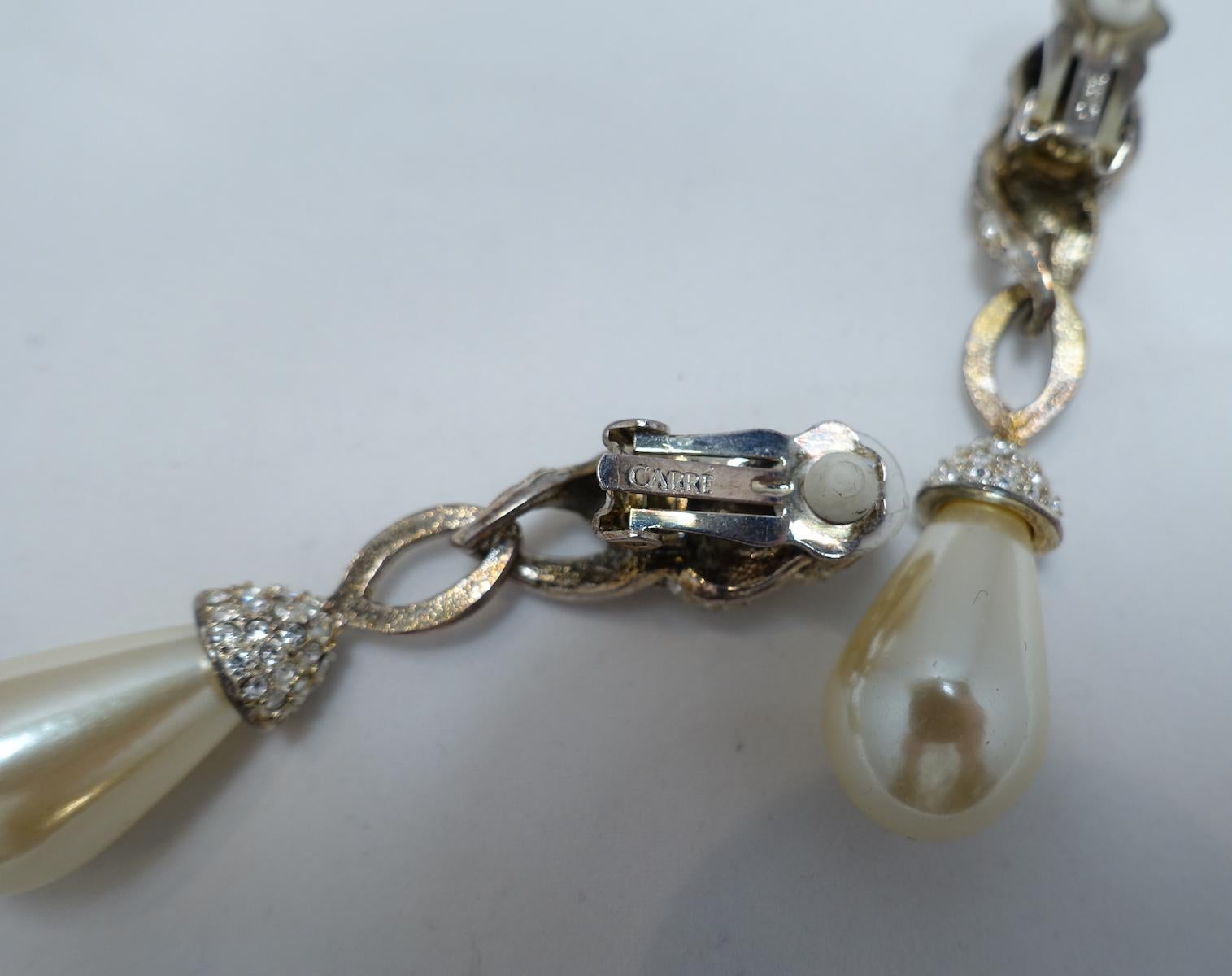 Vintage Signed Carre Faux Pearl & Crystal Drop Earrings In Good Condition For Sale In New York, NY