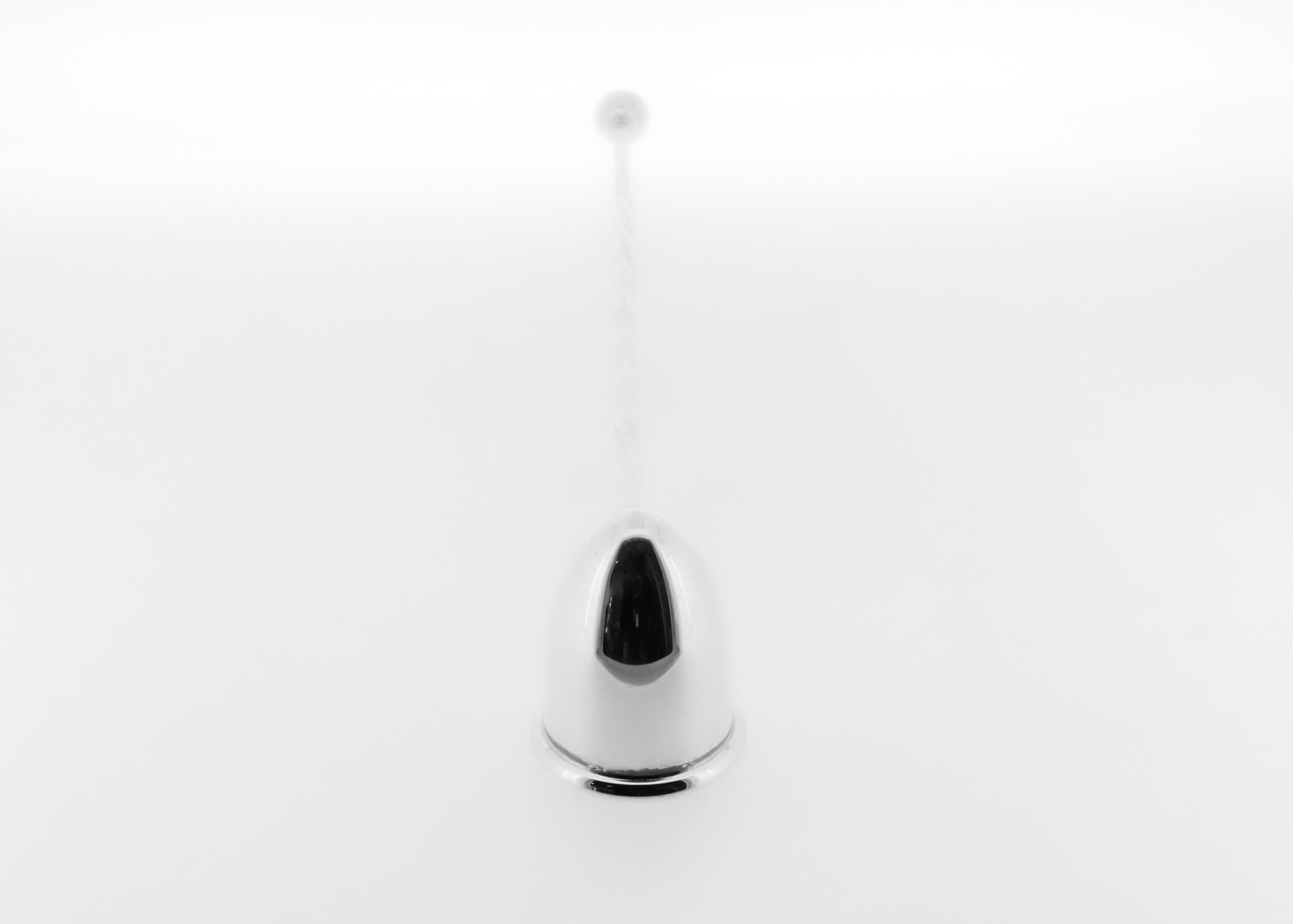 Vintage Signé Cartier Mid-Century Sterling Silver Candle Snuffer (éteignoir à bougie) Bon état - En vente à Philadelphia, PA