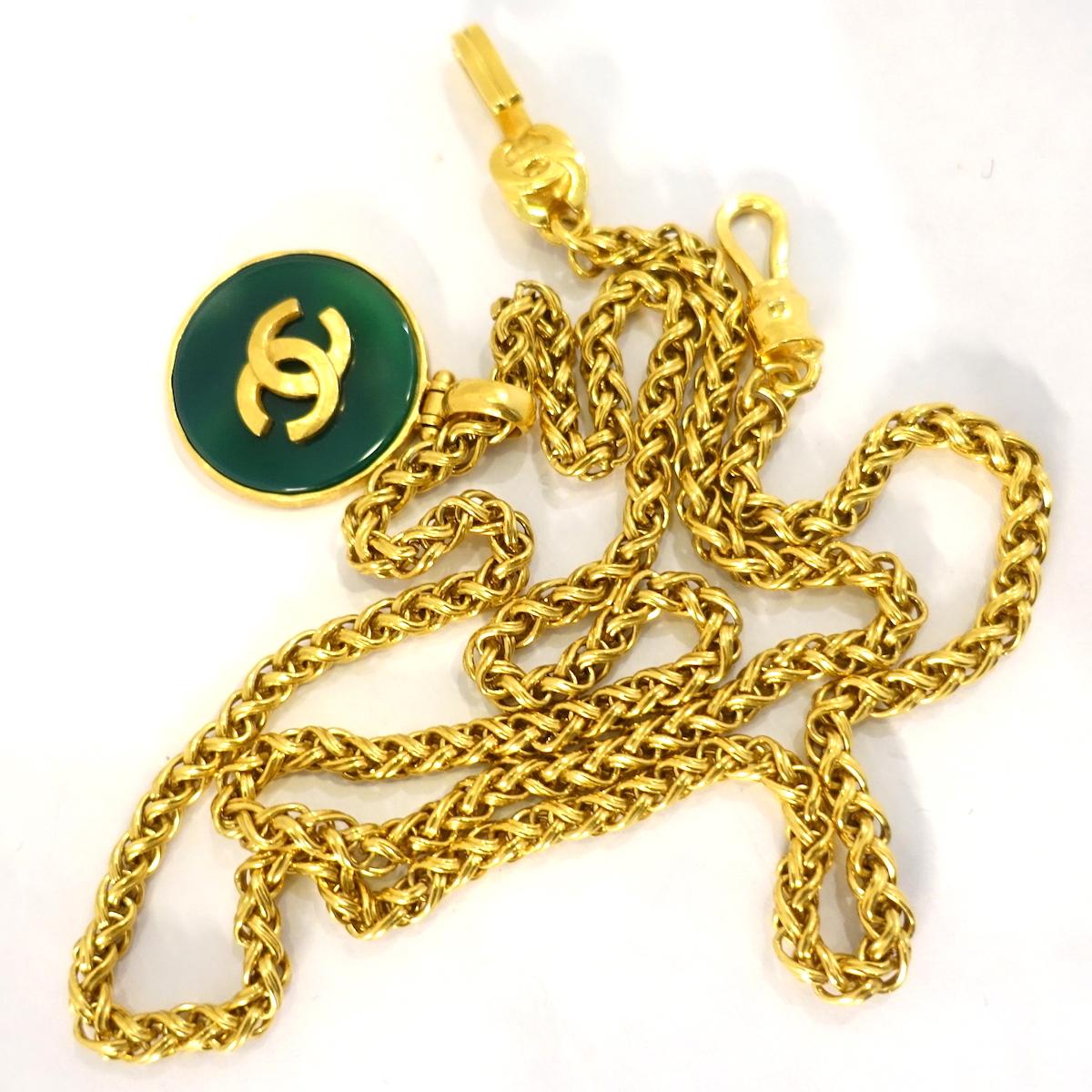 Vintage Signed Chanel 95A Green CC Logo Pendant Necklace 1