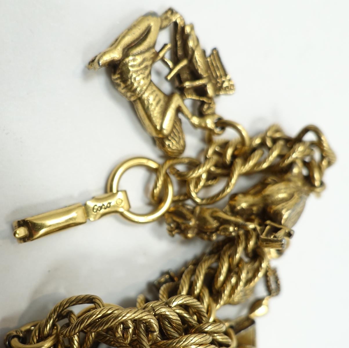 Vintage Signed Coro 10 Commandments Charm Bracelet In Good Condition For Sale In New York, NY