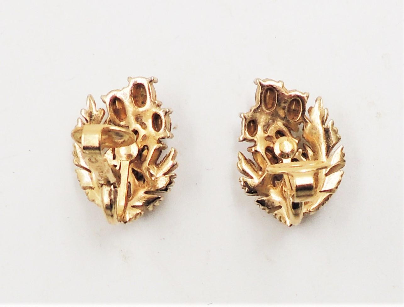 Vintage Signed Crown Trifari Goldtone Leaves & Pastel Rhinestones Clip Earrings 3