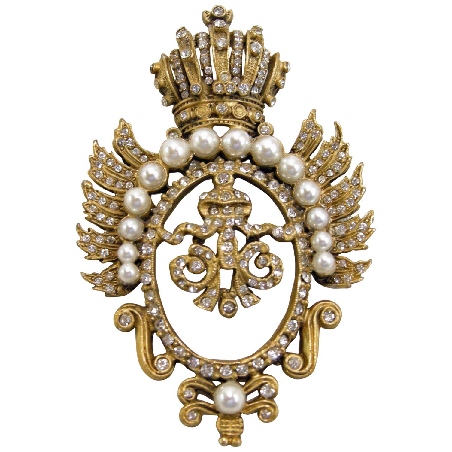 Vintage Signed DeNicola Crystal 
Faux Pearl Crown Brooch
