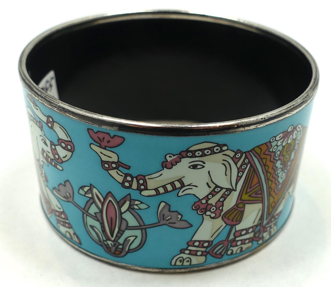 Vintage Signed Famous Hermes Wide Multi-Color Enamel Elephant Cuff Bracelet In Good Condition For Sale In New York, NY