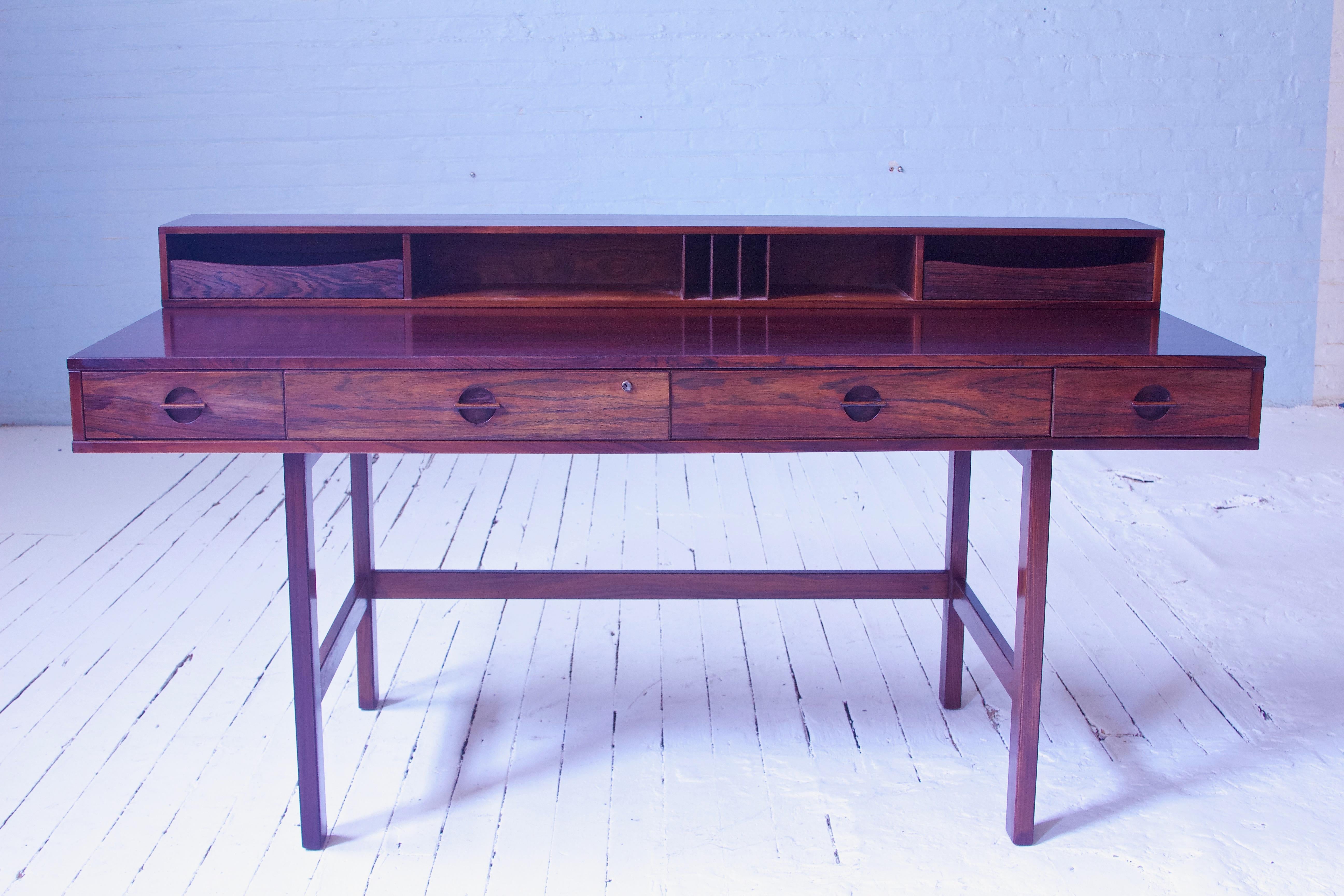 Vintage Signed Flip-Top Desk by Peter Løvig-Nielsen for Løvig, Dansk, 1973 In Good Condition In Brooklyn, NY