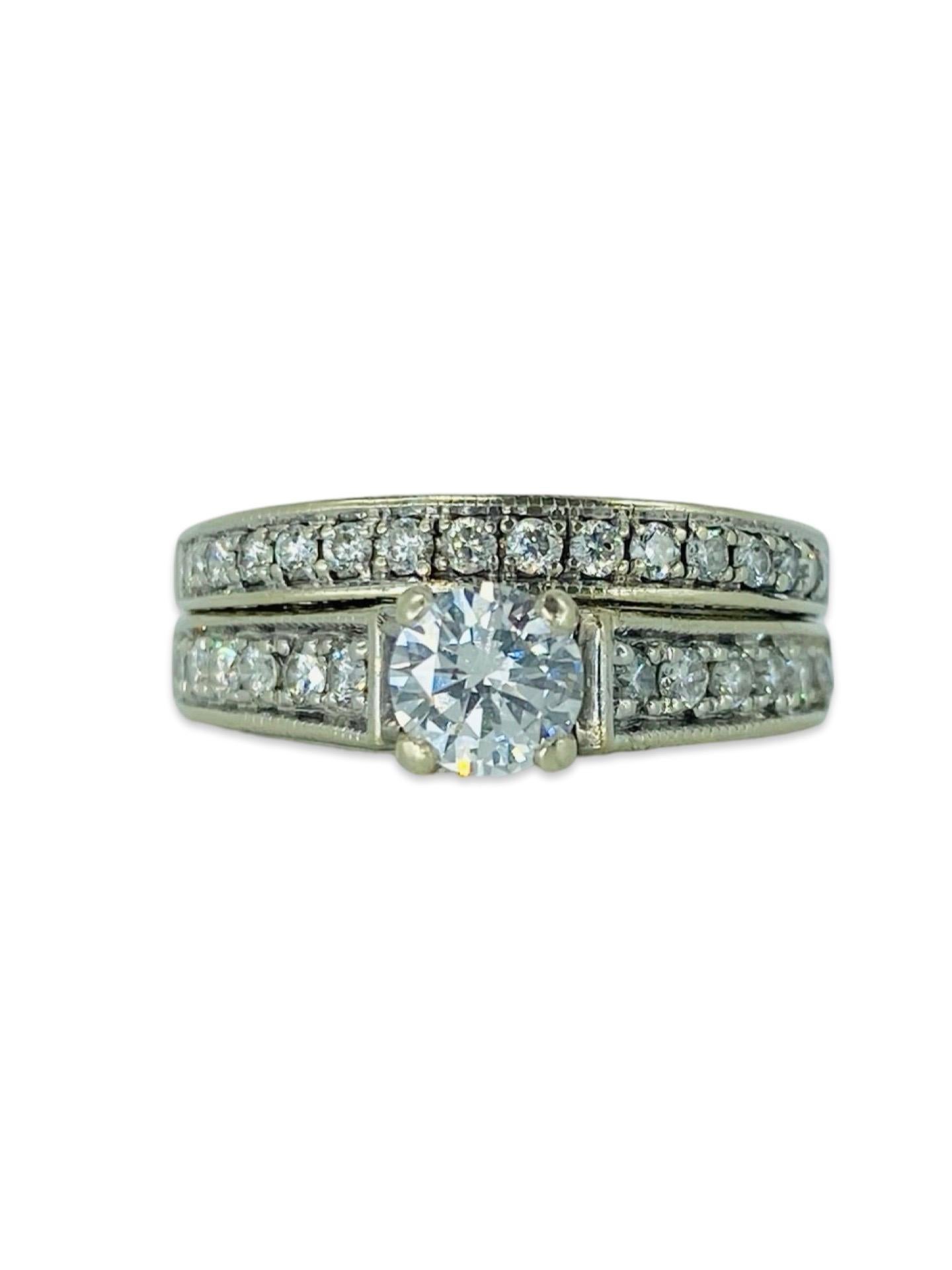 Round Cut Vintage Signed GIA Certified 0.50 Carat E/VS2 Diamond Center Engagement Ring Set For Sale