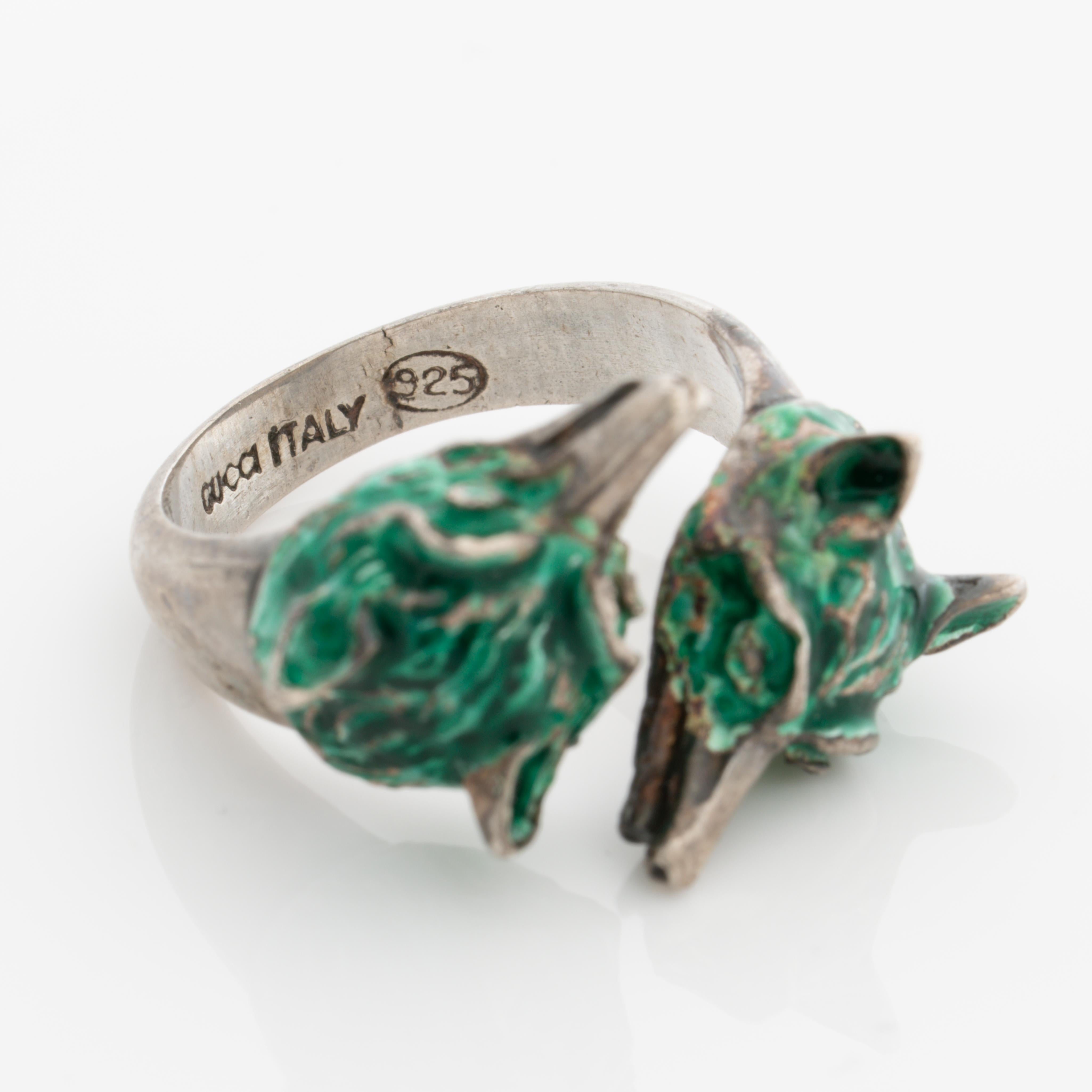 Women's or Men's Vintage Signed GUCCI Silver and Green Enamel Double Fox Ring