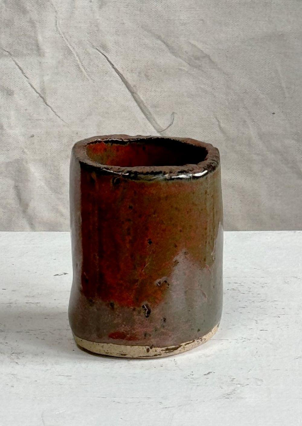 Vase vintage signé à la main en céramique émaillée Bon état - En vente à West Hollywood, CA