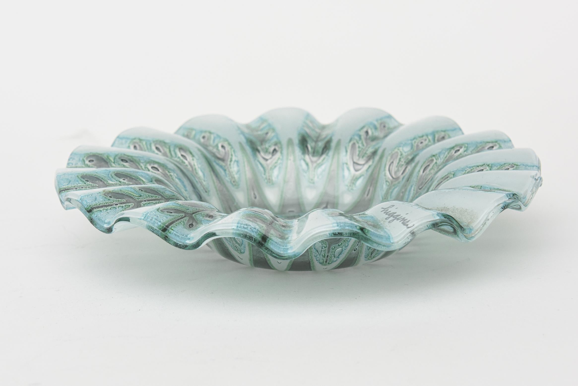 Mid-Century Modern Vintage Signed Higgins Fused Glass Fern Ruffled Bowl Green, Blue, Gray Silver For Sale