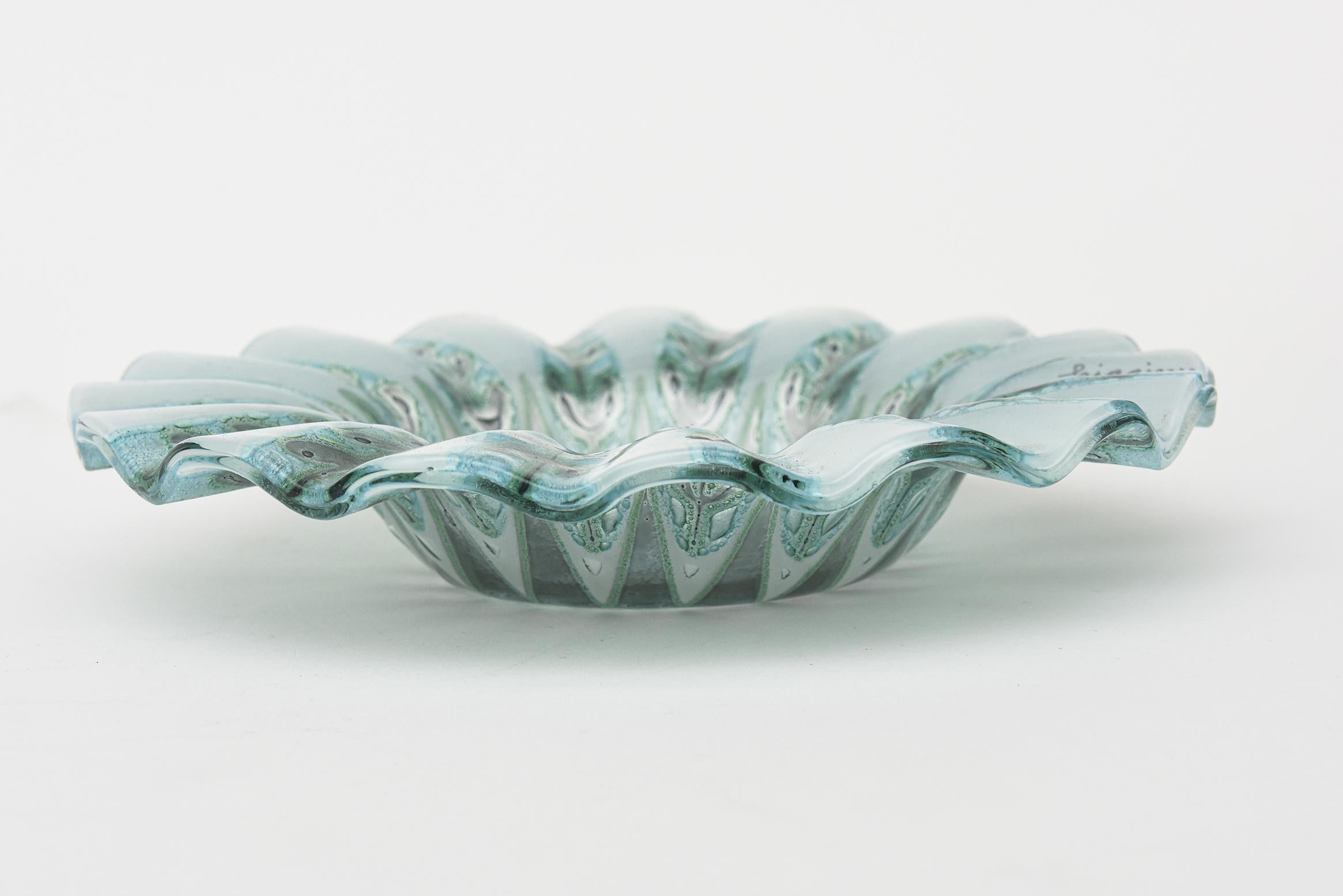 Blown Glass Vintage Signed Higgins Fused Glass Fern Ruffled Bowl Green, Blue, Gray Silver For Sale
