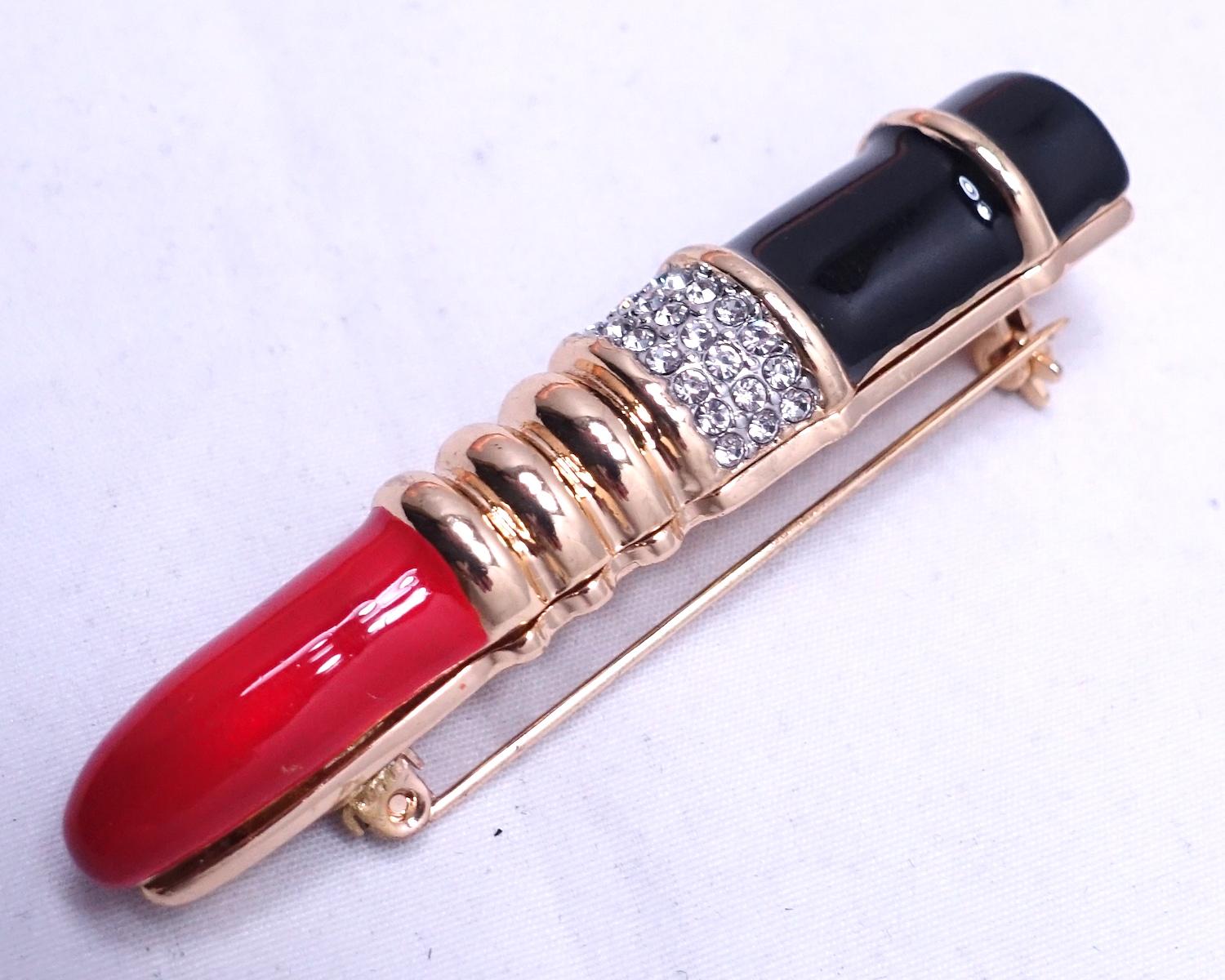 Vintage Signed KJL Kenneth Lane Famous Lipstick Brooch In Good Condition For Sale In New York, NY