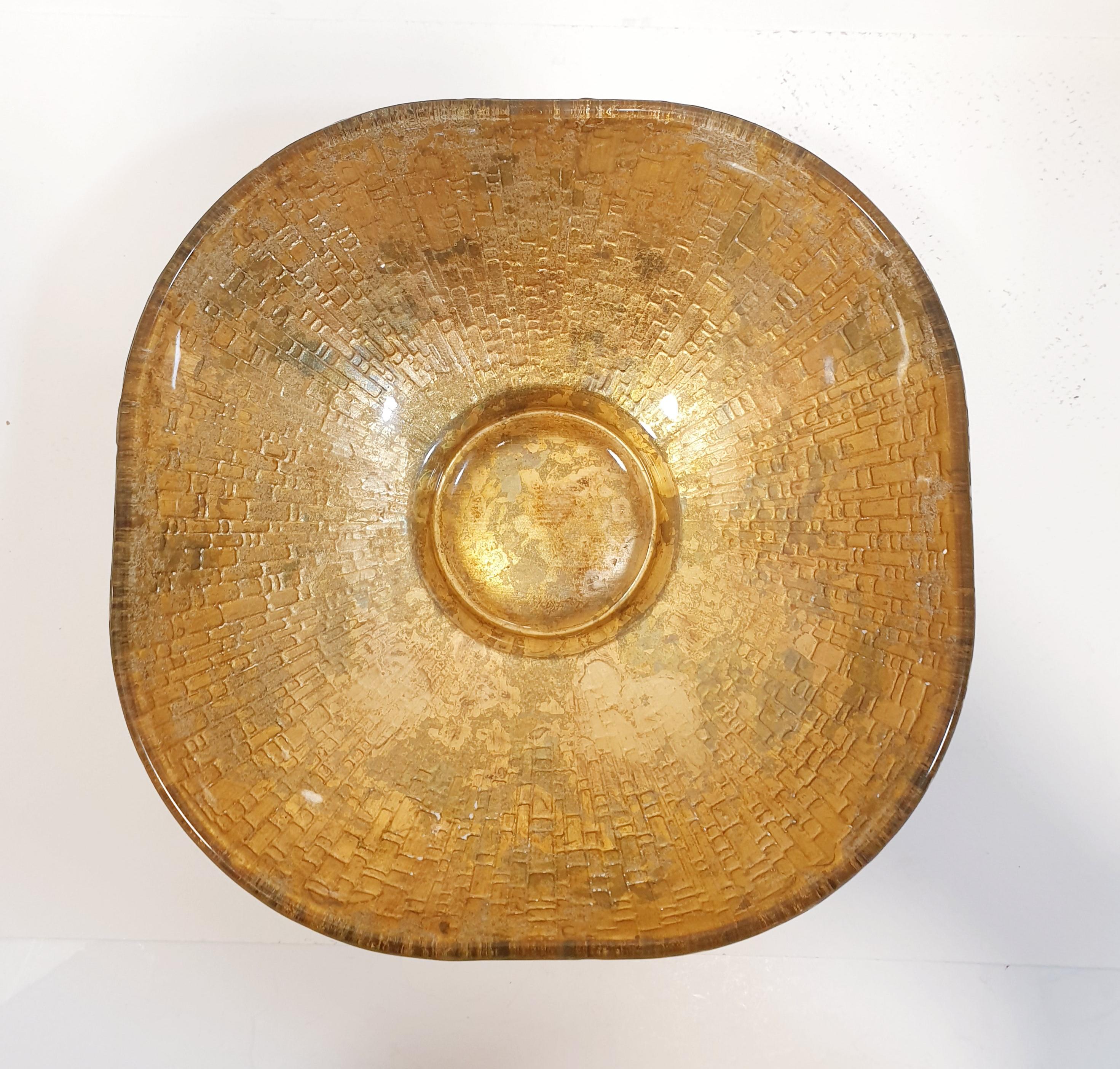 Quadratische Candy Bowl aus Gold mit Craquelé-Schale von Lesley Roy, signiert (amerikanisch)