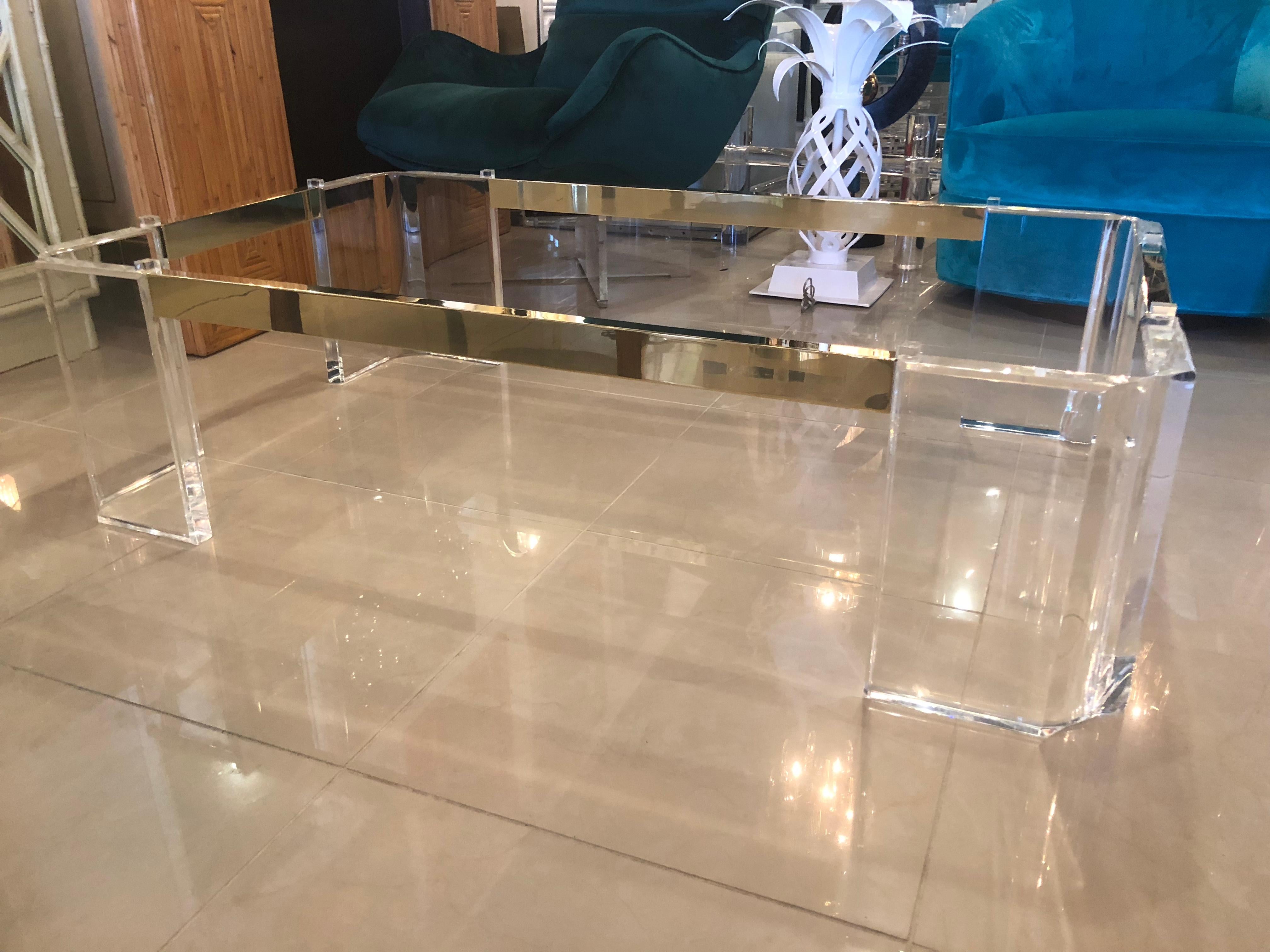 Vintage Signed Michael Oguns Chunky Lucite and Brass Cocktail Coffee Table 8