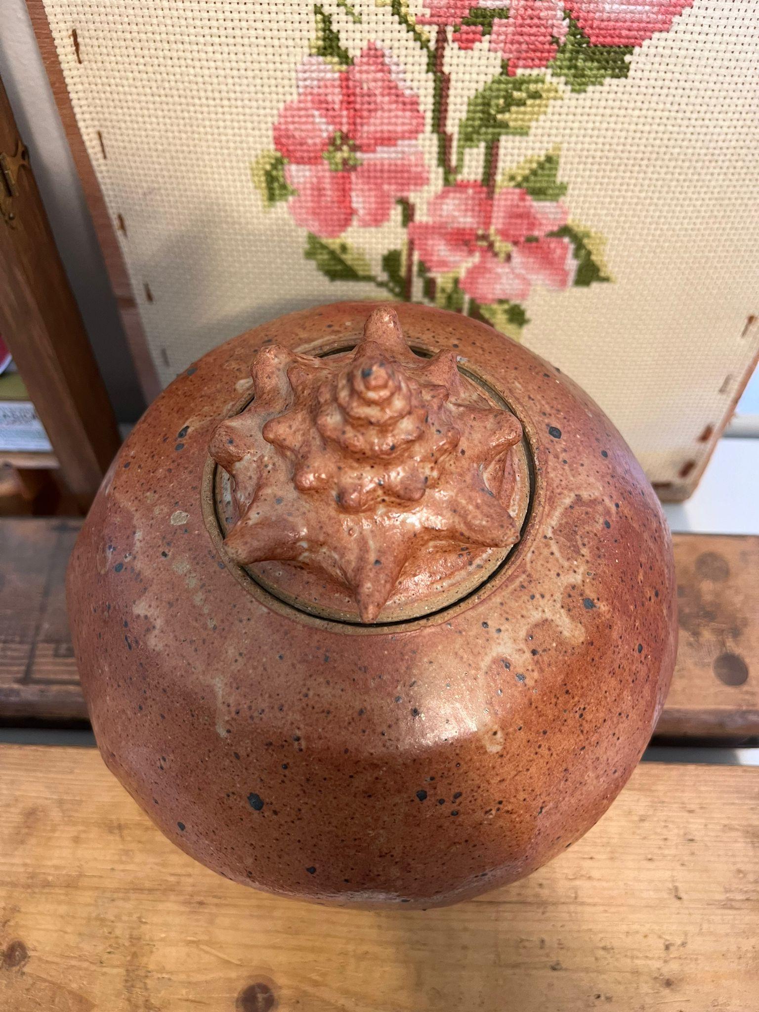 Studio Pottery d'epoca firmato, in stile nautico, della metà del secolo scorso. In condizioni buone in vendita a Seattle, WA