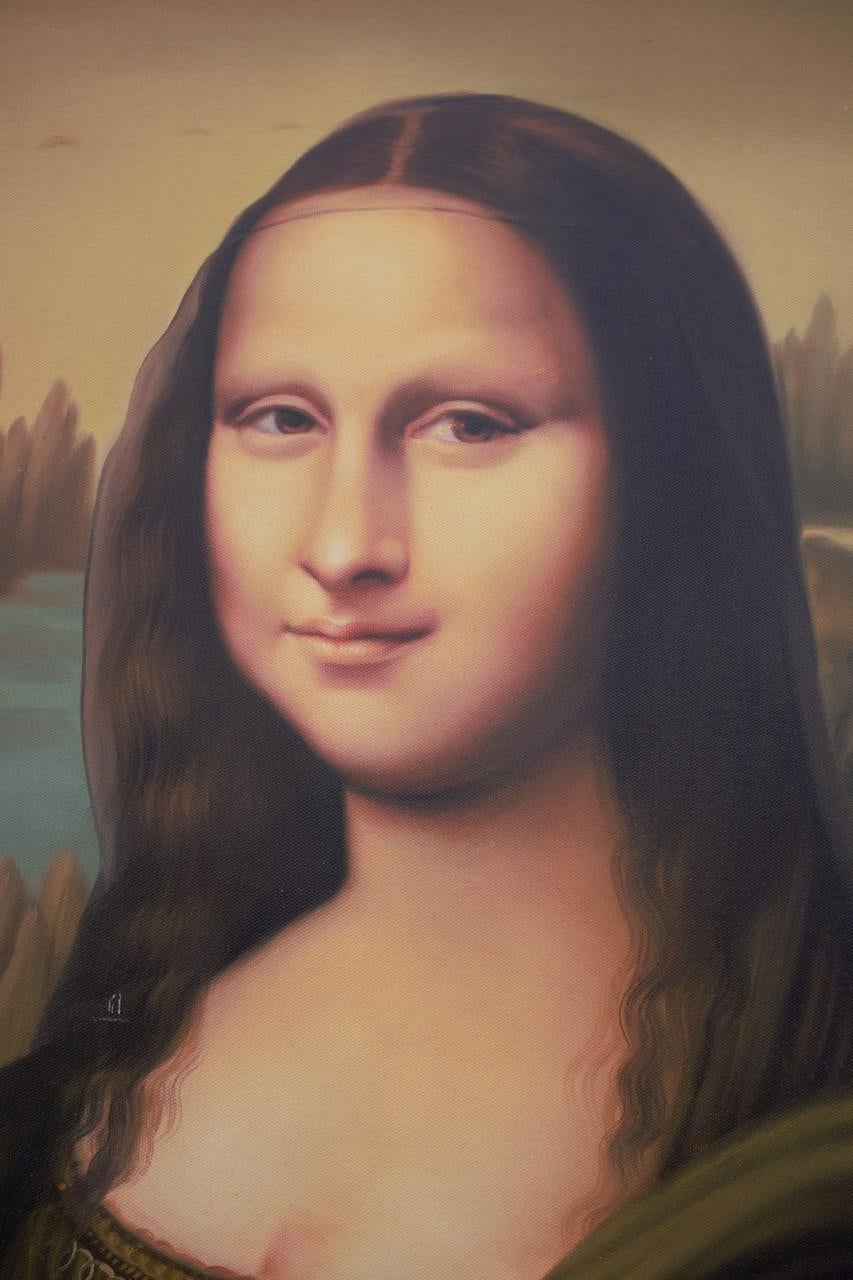 Vintage Signed Mona Lisa Ölgemälde in einem Rahmen

Verleihen Sie Ihrem Raum mit dieser Vintage-Ölgemälde-Reproduktion der Mona Lisa einen Hauch von Renaissance. Dieses Werk ist vom Künstler in der rechten unteren Ecke signiert.

CIRCA Mitte 20.
