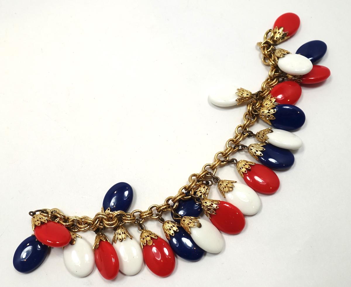 Vintage Signed Napier Red, White & Blue Drops Bracelet In Good Condition For Sale In New York, NY