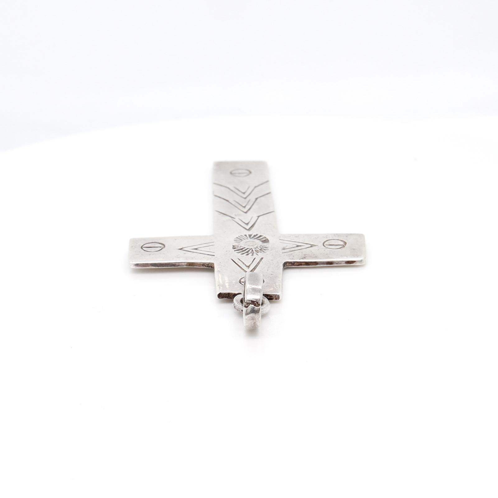Vintage Signed Navajo Sterling Silver Pendant for a Necklace For Sale 8