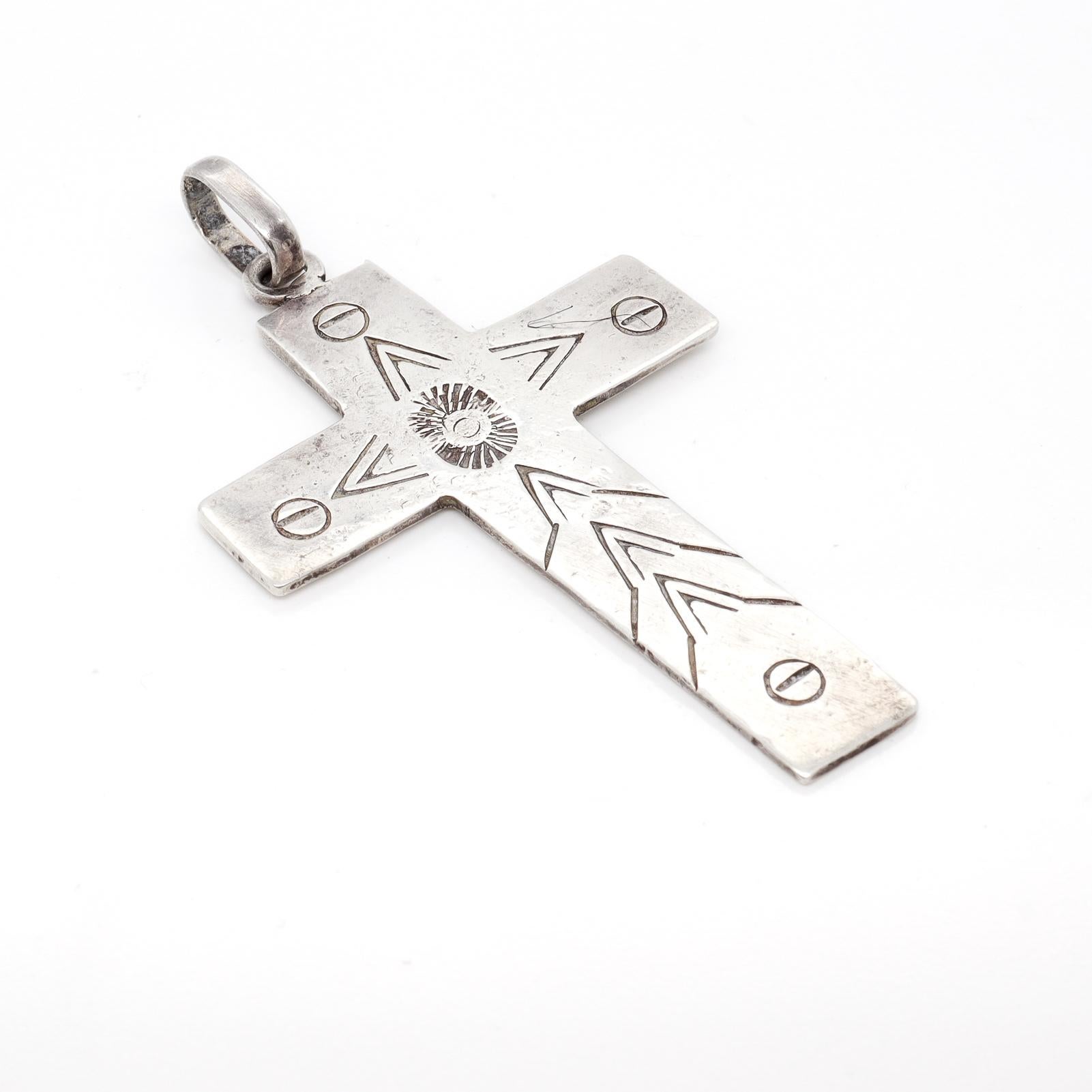 Vintage Signed Navajo Sterling Silver Pendant for a Necklace For Sale 3