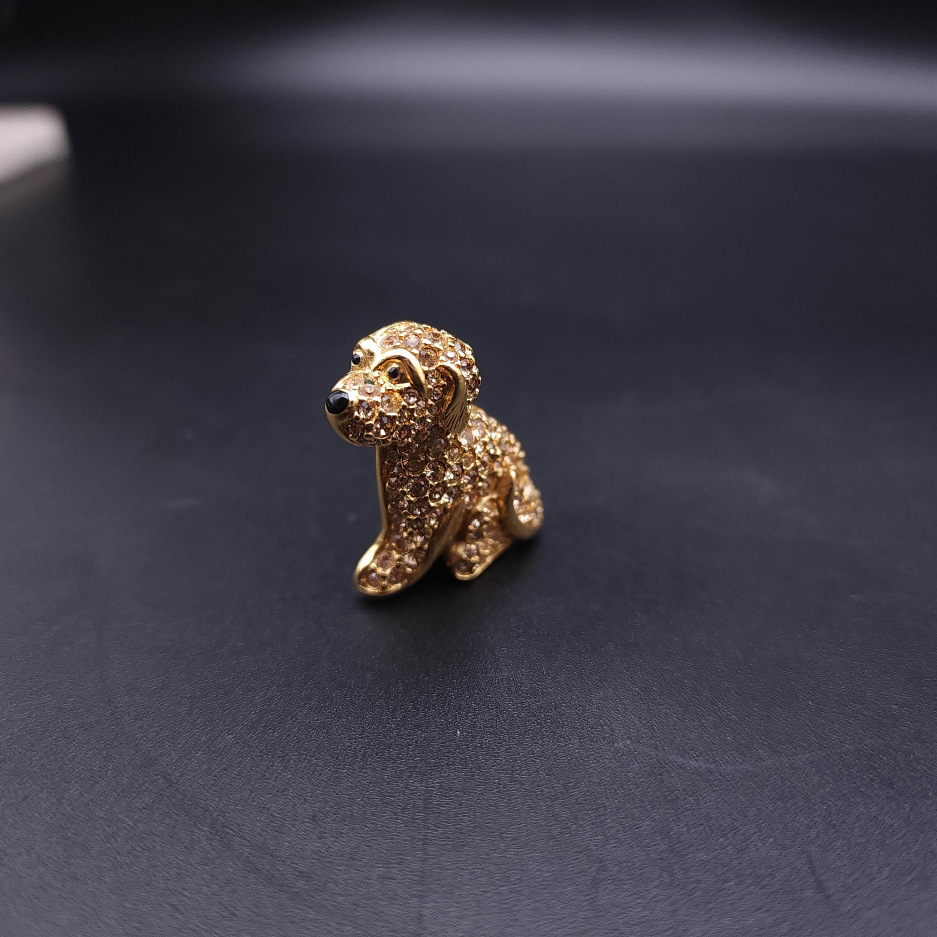 Retro Vintage Signed Rose Swarovski Topaz Crystal Dog Pin, Gold Finish, Black Enamel For Sale
