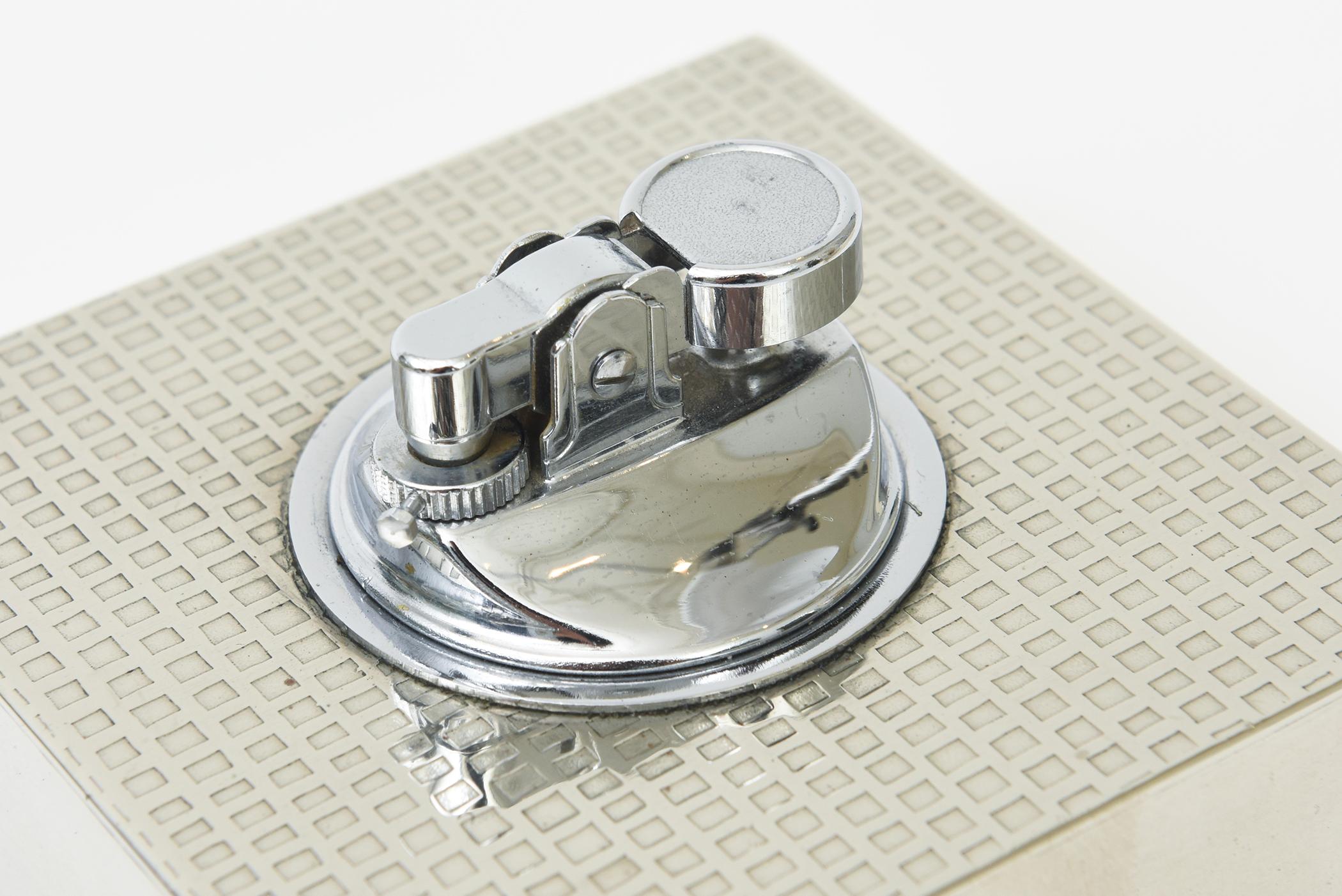 Set da scrivania d'epoca firmato in argento composto da scatola con cerniera, ciotola e set di bicchieri /3 in vendita 6