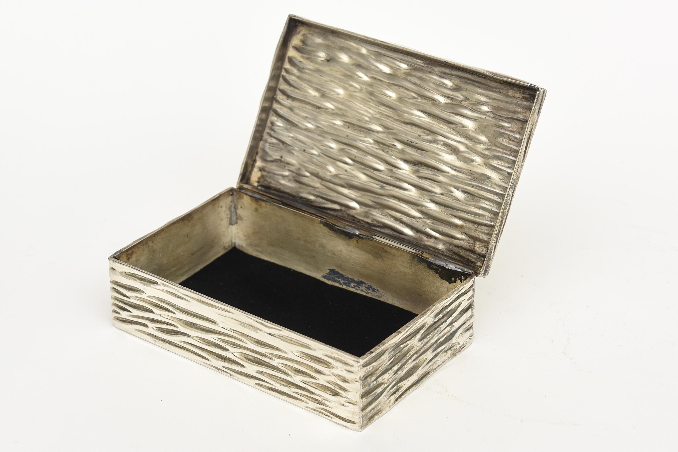 Vintage Signed Silver Plate Textural Hinged Box For Sale 1