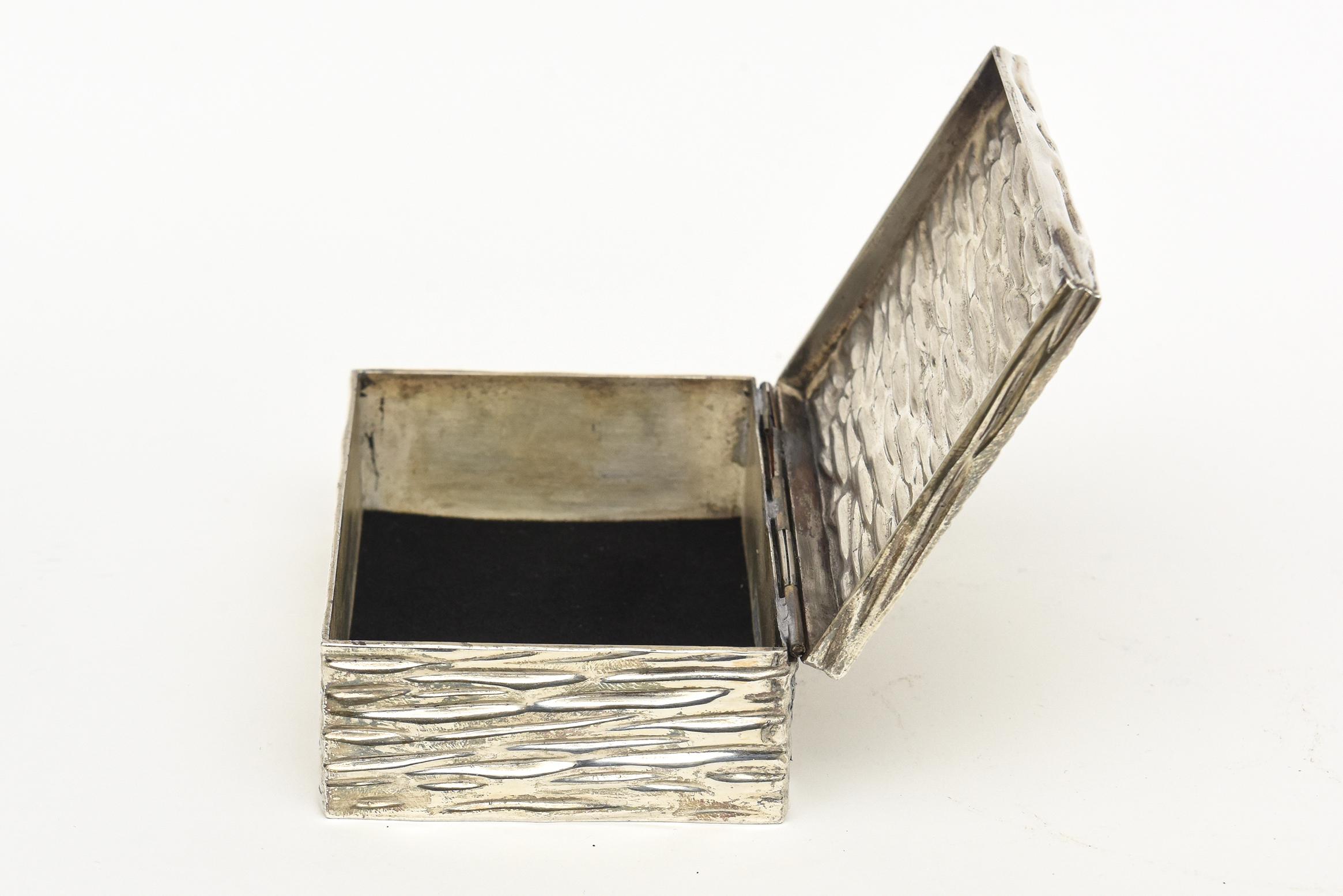 Vintage Signed Silver Plate Textural Hinged Box For Sale 2