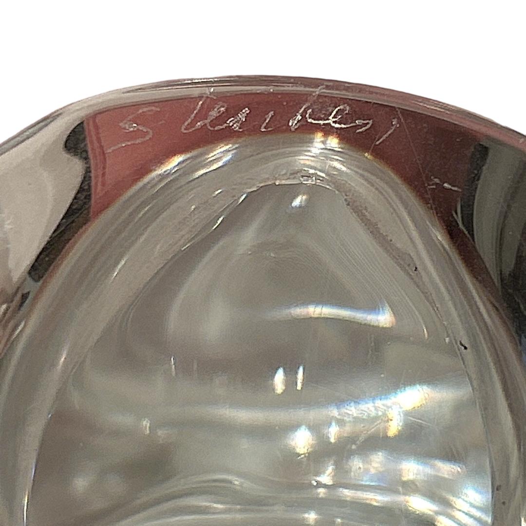 Figurine de hibou perché en cristal moderne du milieu du siècle dernier signée Steuben en vente 2