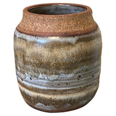Vase vintage signé Studio Pottery avec de beaux détails de glaçure tels quels