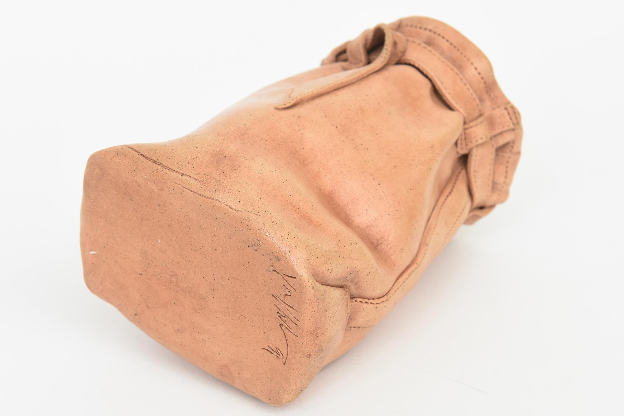 Vintage signiert Tan keramische Schnalle Tasche 90er Jahre im Angebot 4