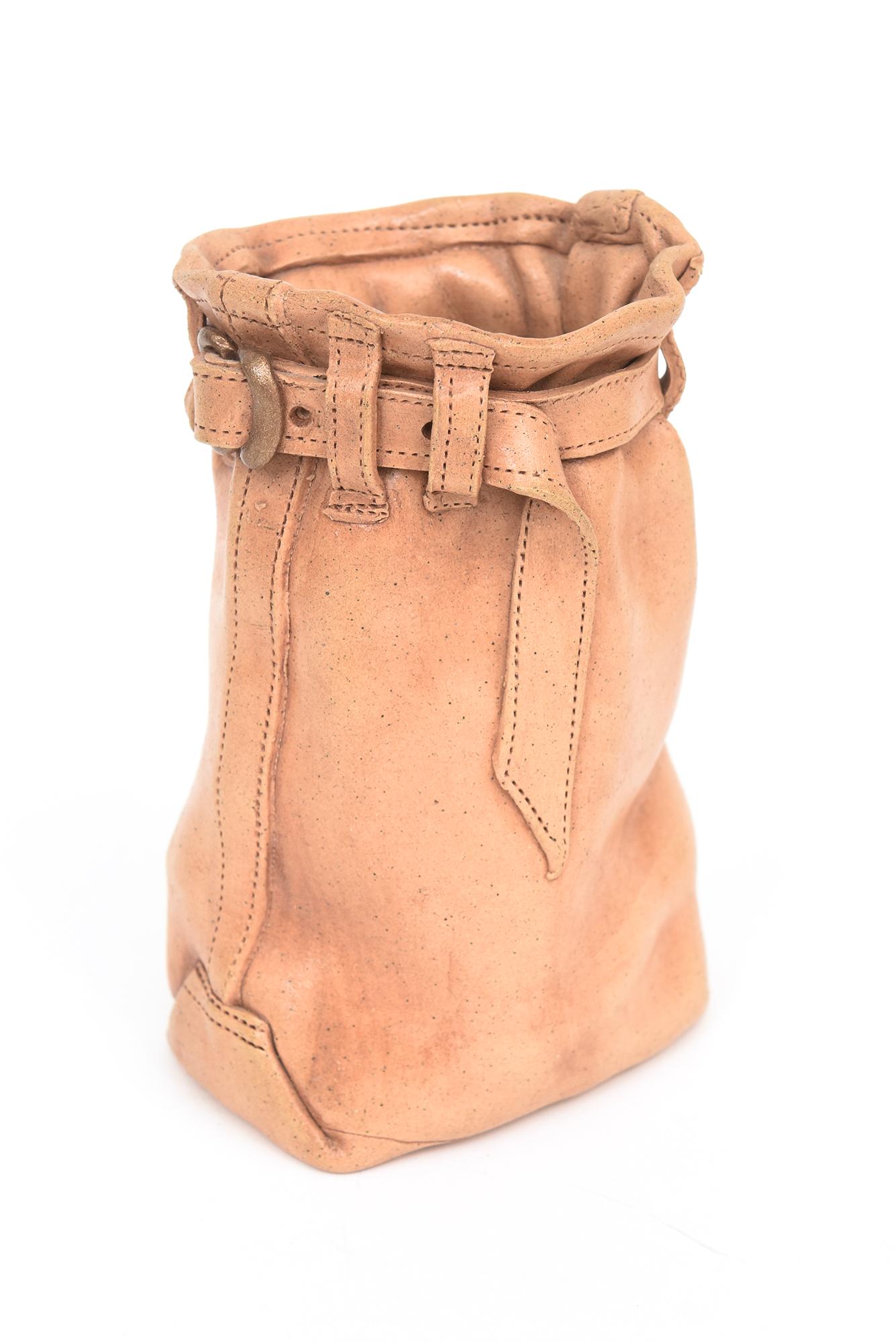 Vintage signiert Tan keramische Schnalle Tasche 90er Jahre im Angebot 6