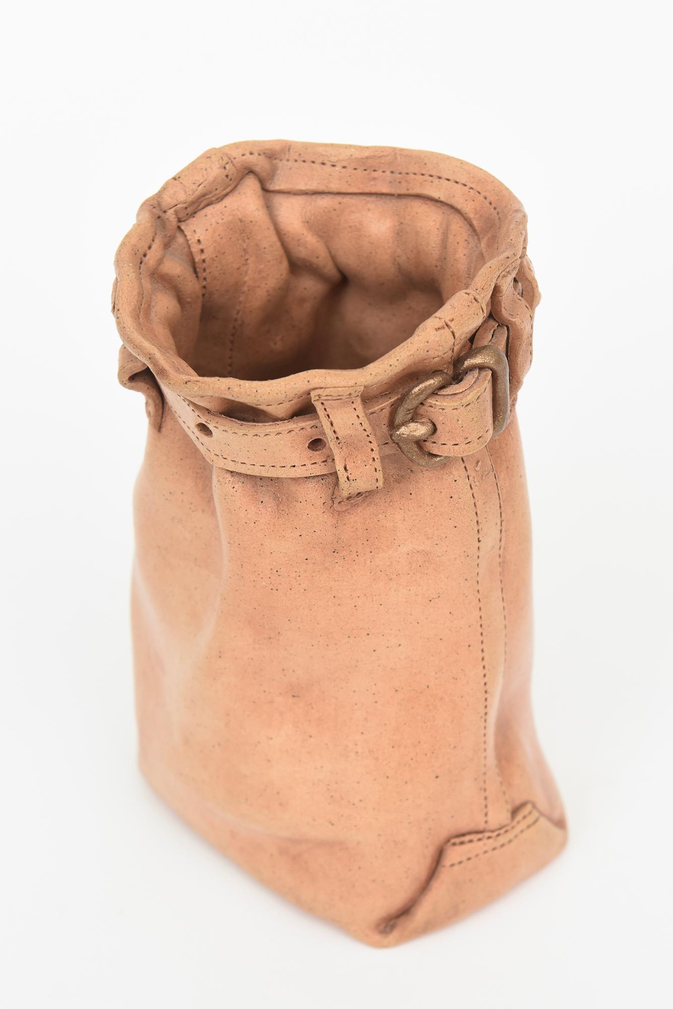 Vintage signiert Tan keramische Schnalle Tasche 90er Jahre (Keramik) im Angebot