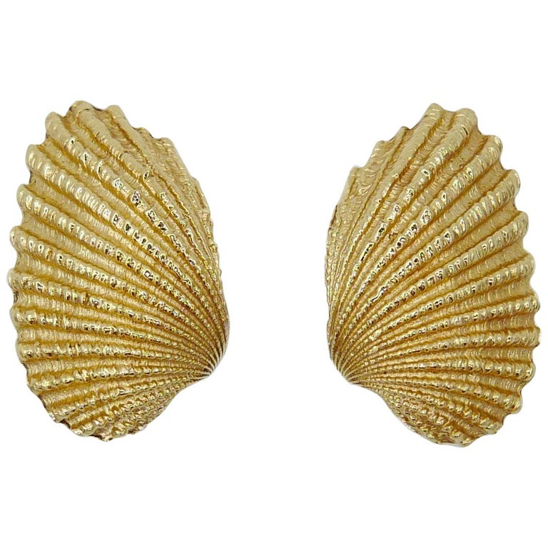 Vintage Signed Tiffany and Co. 14 Karat Yellow Gold Shell Earrings For ...