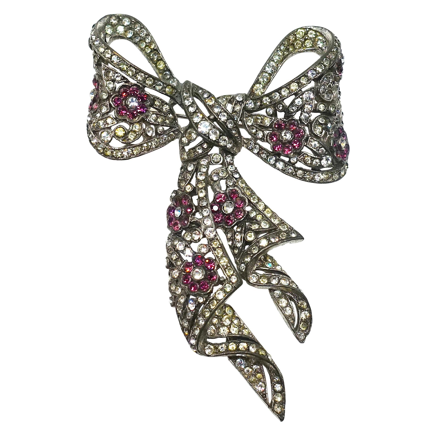 Vintage Signed Trifari Book Piece Crystal Bow Brooch For Sale