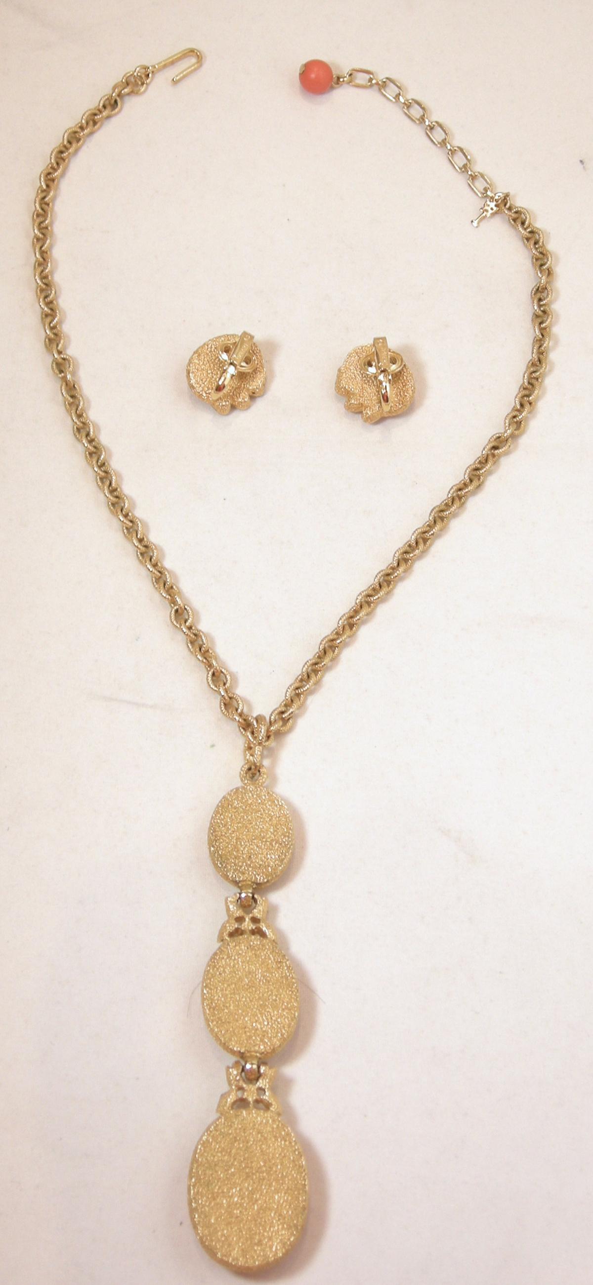 Vintage Signed Trifari Faux Coral Drop Necklace & Earrings Set For Sale 1