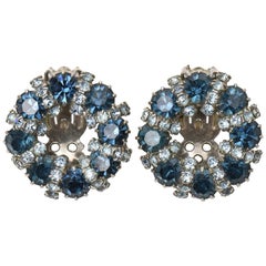 Coppia di orecchini a clip in vetro e strass firmati Weiss Vintage