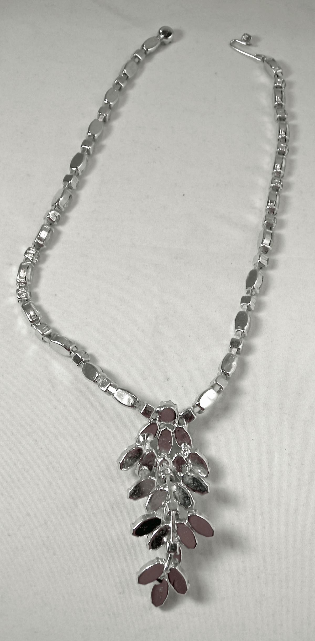 Women's Vintage Signed Weiss Clear Crystal Drop Necklace For Sale