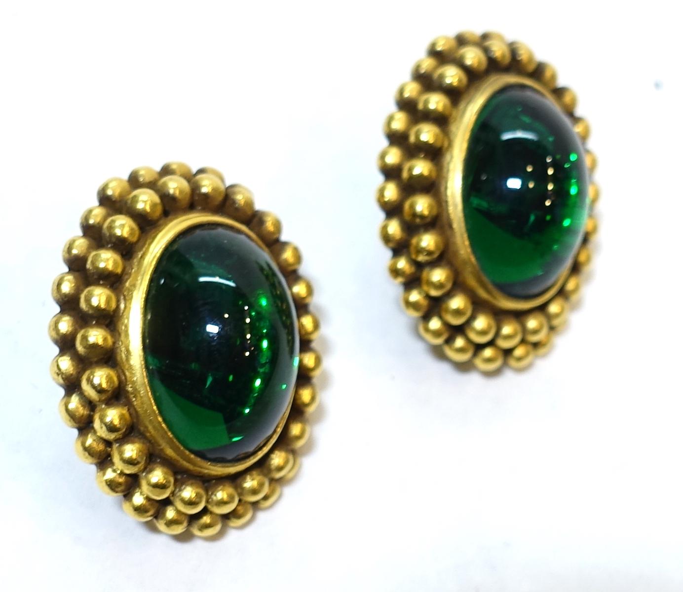 Vintage Signed Yves St. Laurent Green Gripoix Glass Earrings In Good Condition For Sale In New York, NY