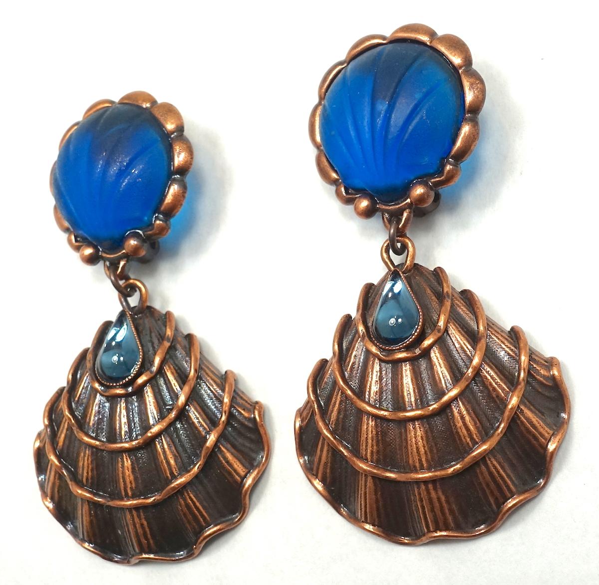 Vintage Signed Yves St. Laurent Shell Dangling Earrings In Good Condition For Sale In New York, NY