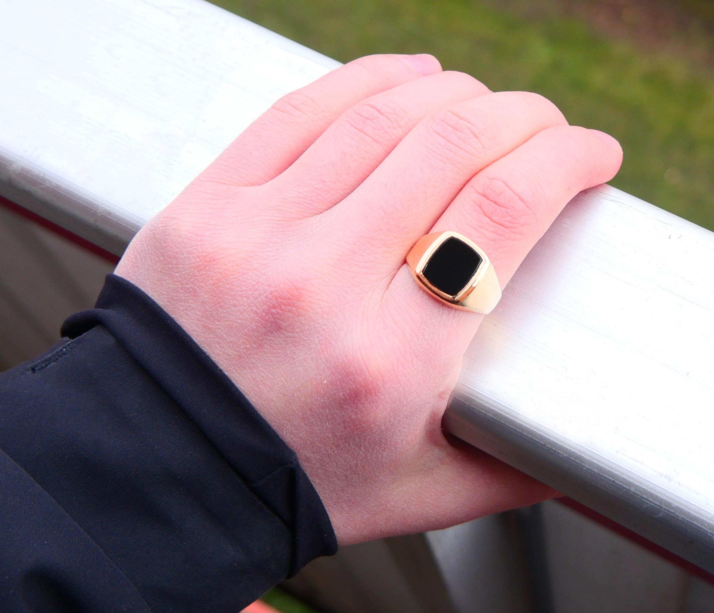Vintage Signet Men Ring 4ct natural Onyx solid 18K Gold Ø US 10.75 / 4.9gr For Sale 1