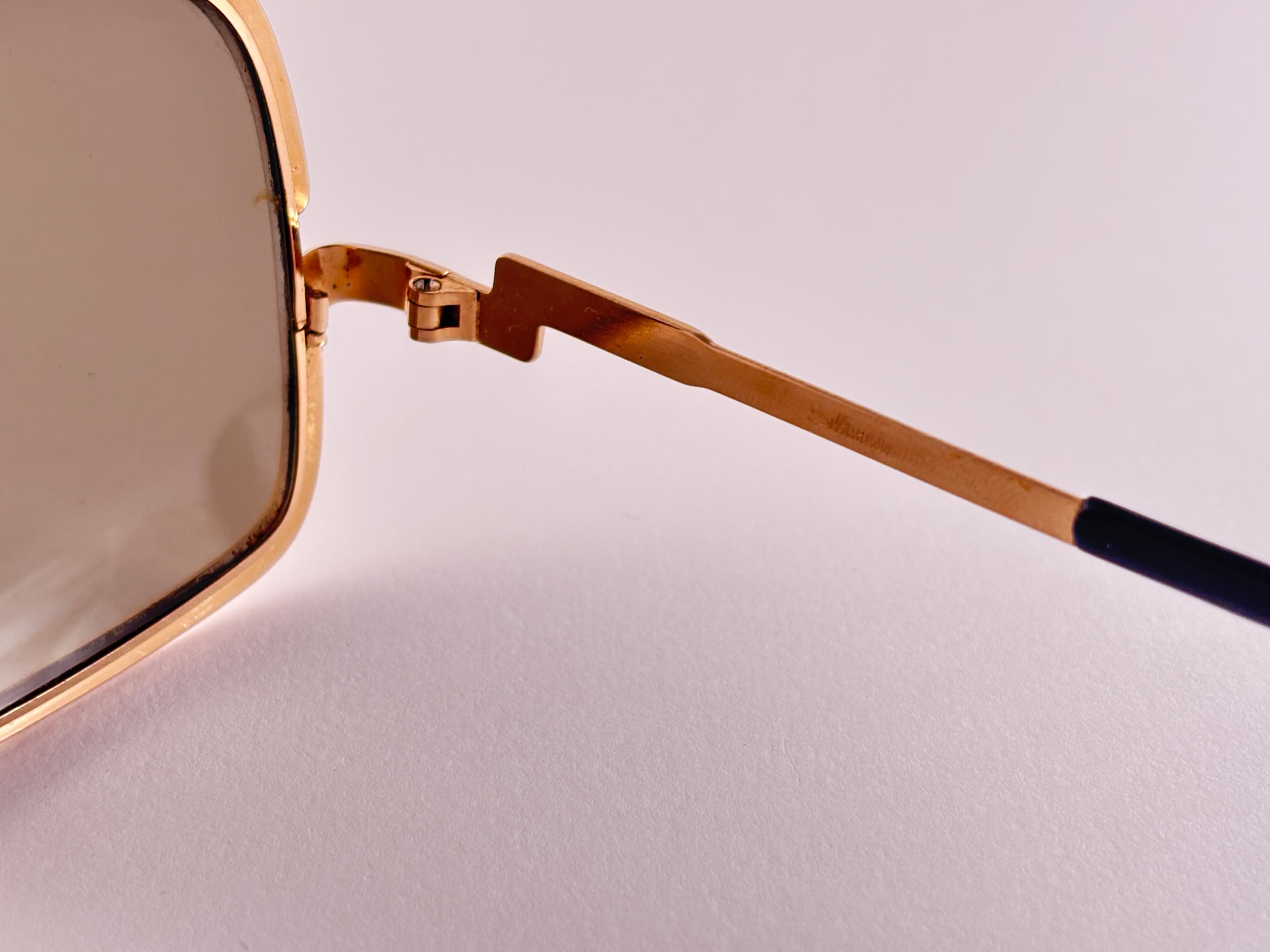 Vintage Silhouette Übergroße mattes Gold 1970er Jahre Vintage-Sonnenbrille für Damen oder Herren im Angebot