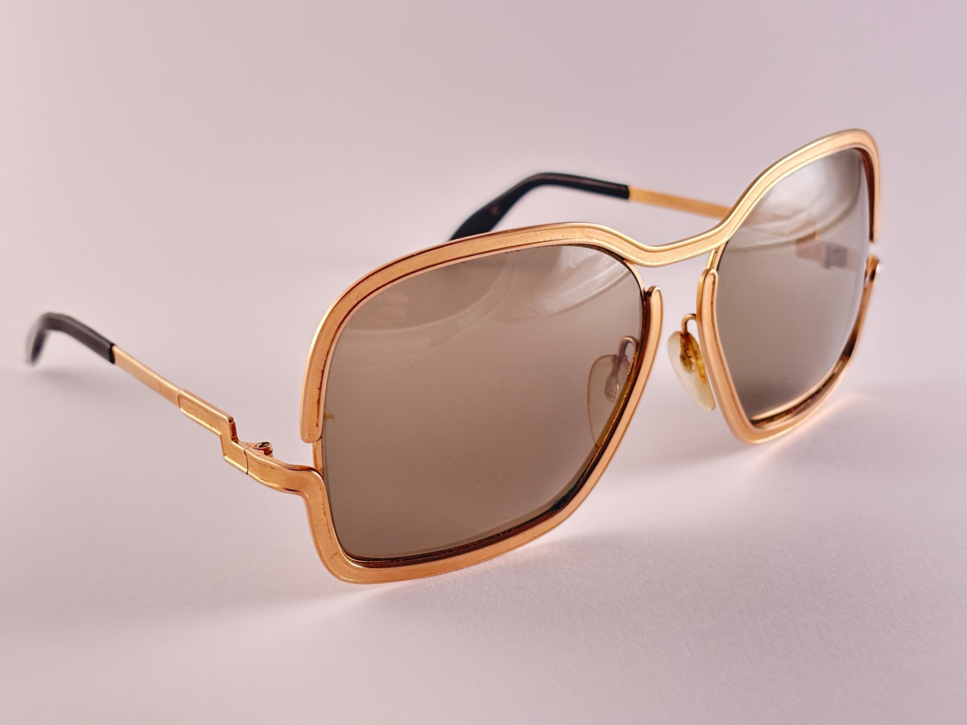 Vintage Silhouette Übergroße mattes Gold 1970er Jahre Vintage-Sonnenbrille im Angebot 5