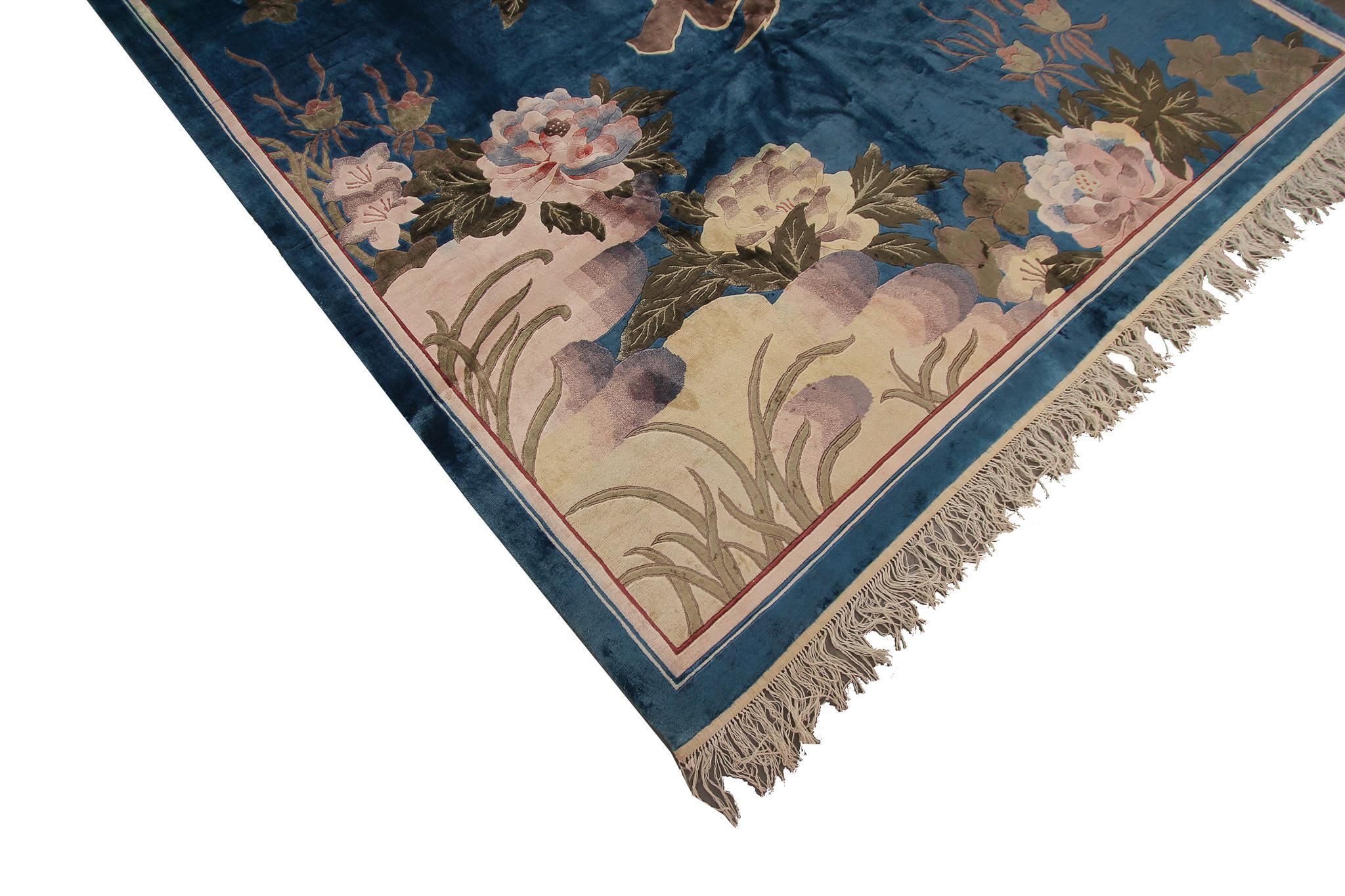 Vintage Silk Art Deco Rug Silk Chinese Rug Silk Tapestry Chinese Rug (Handgeknüpft) im Angebot