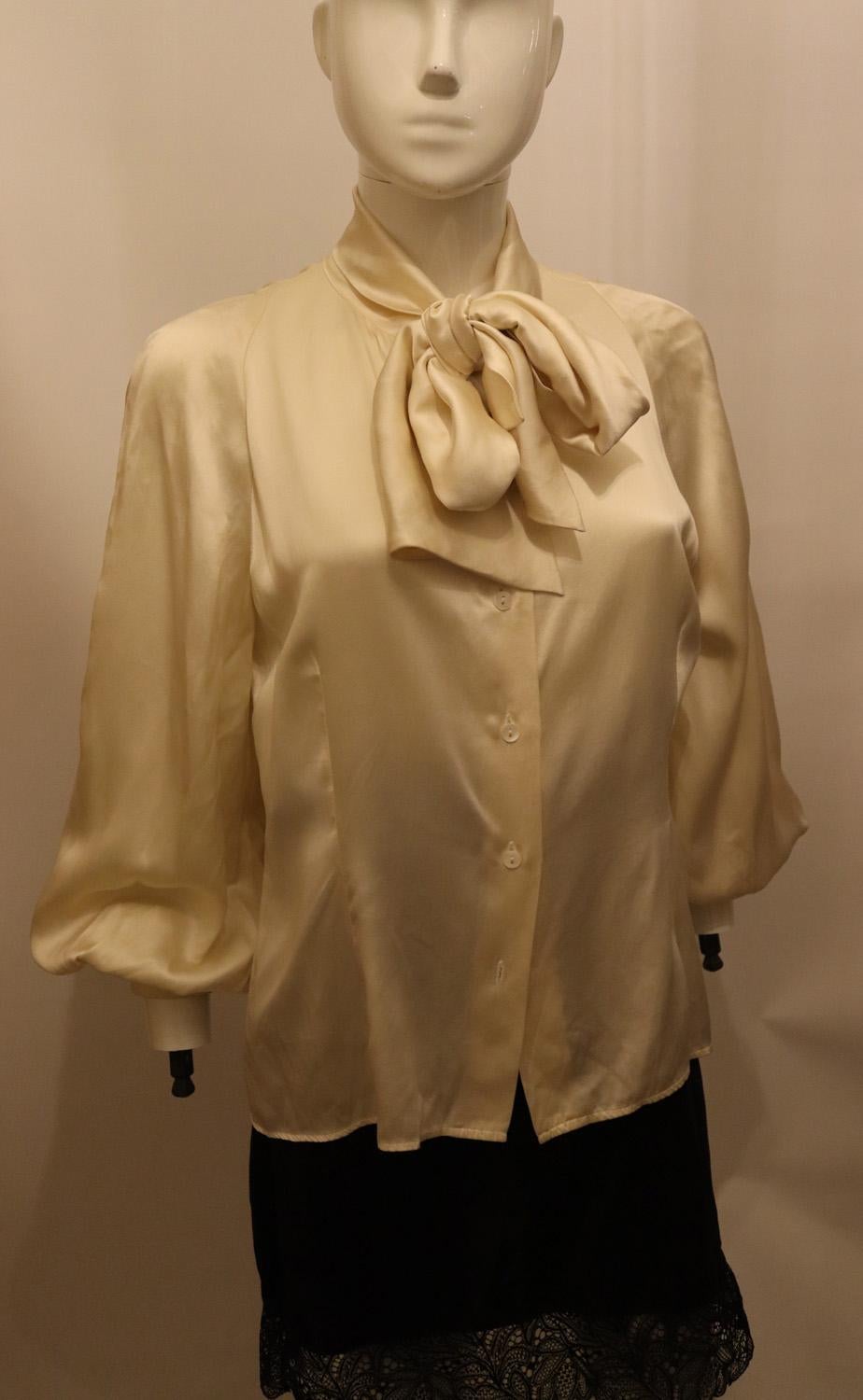 Vintage Silk Blouse by Riposte di Laura Biagiotti In Good Condition For Sale In London, GB