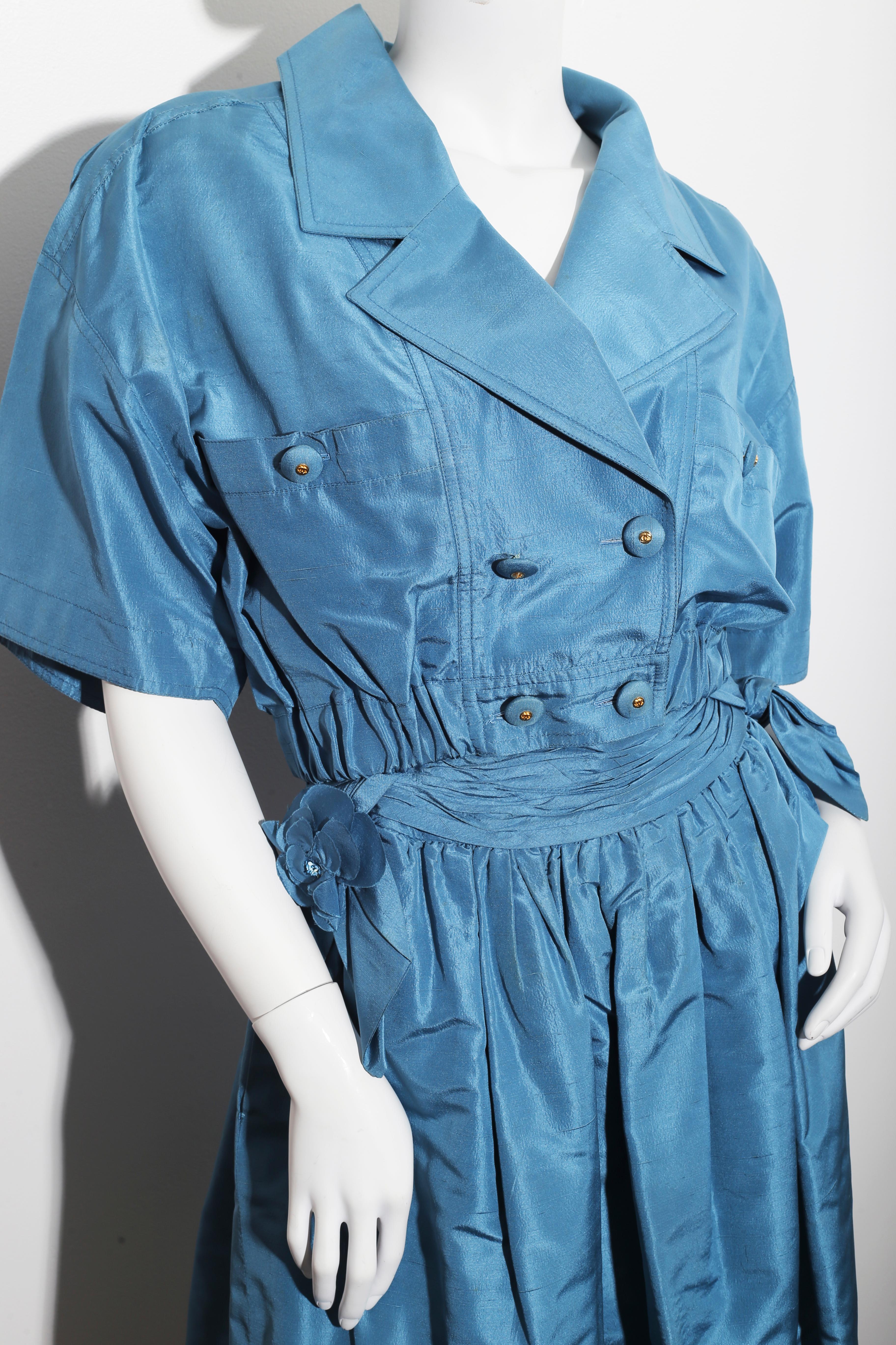 Vintage Silk Blue Jean Chanel dress with jacket with matching jacket  For Sale 4