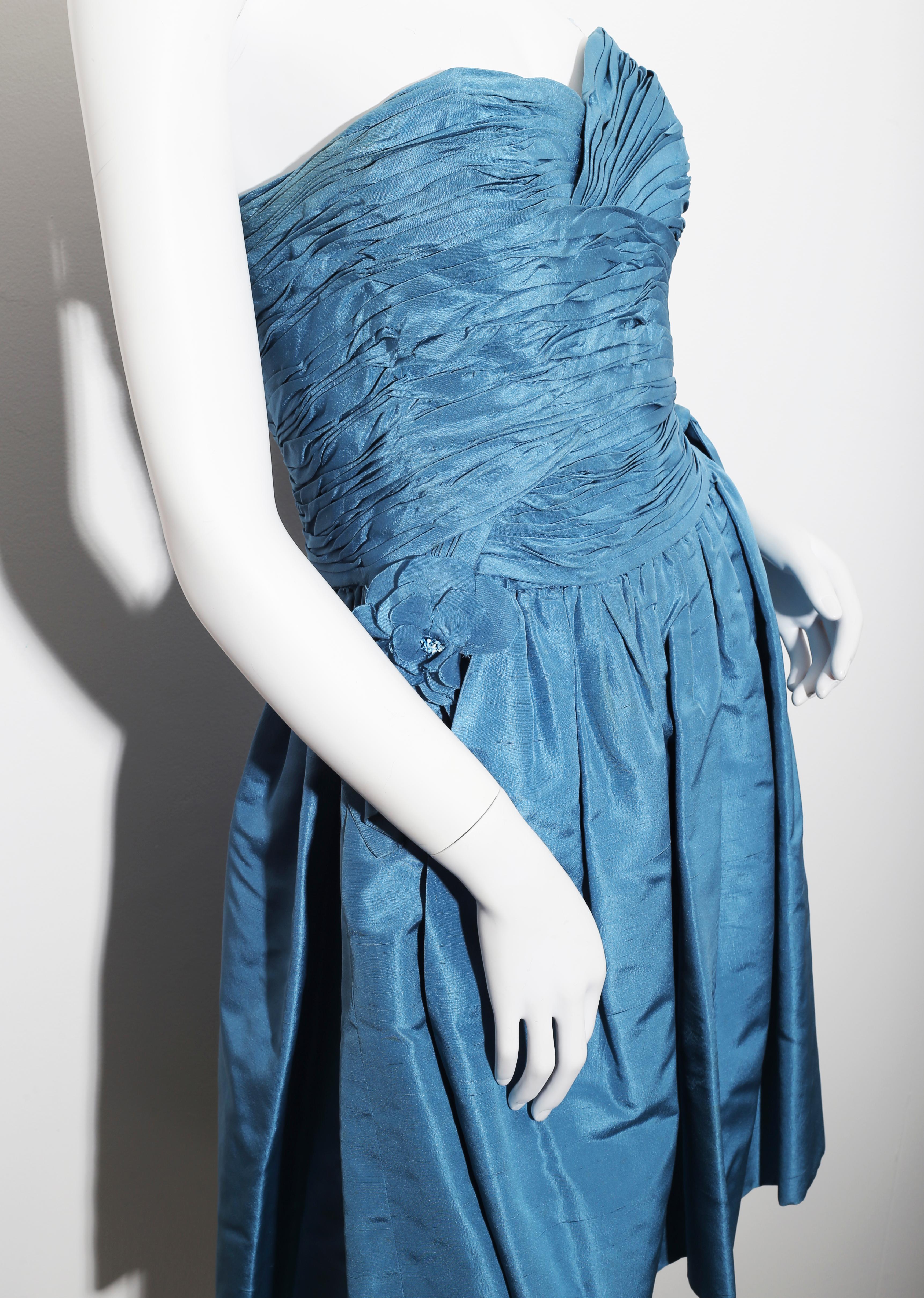 Chanel Vintage Seide Blau Jean Chanel Kleid mit Jacke mit passender Jacke  im Zustand „Gut“ im Angebot in  Bilbao, ES