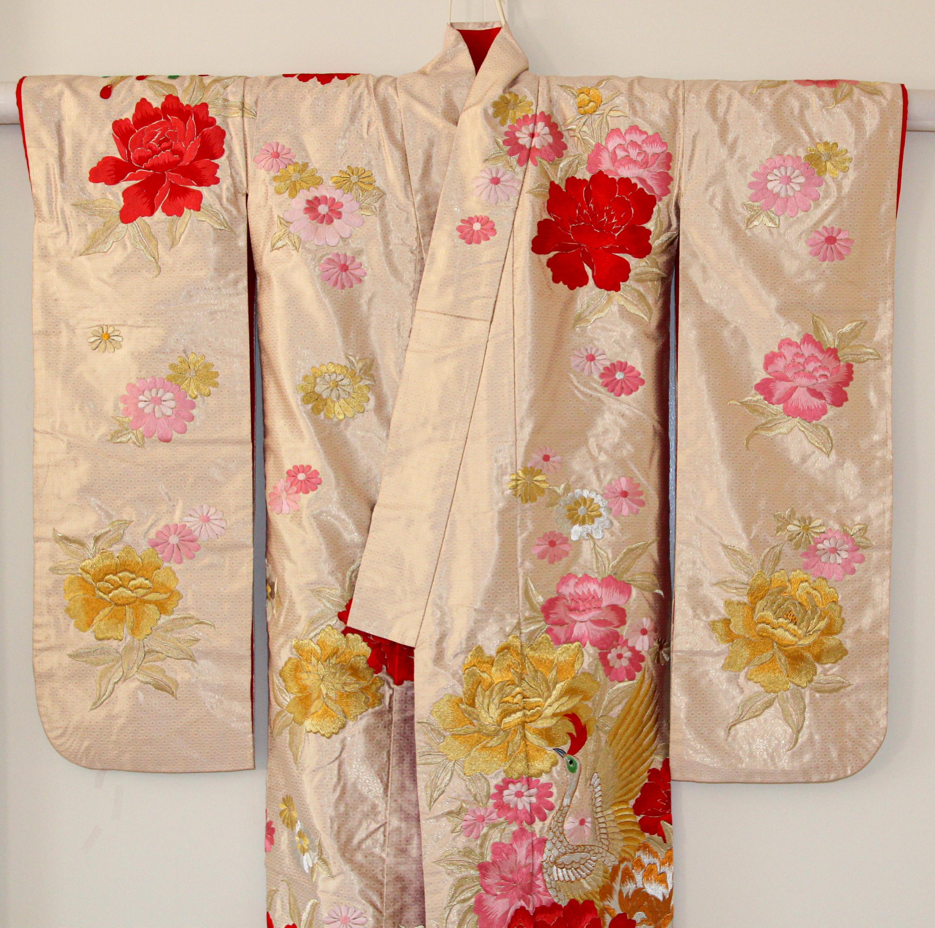  Vintage Japanese Ceremonial Kimono Gold Brocade with Flying Cranes For Sale 3