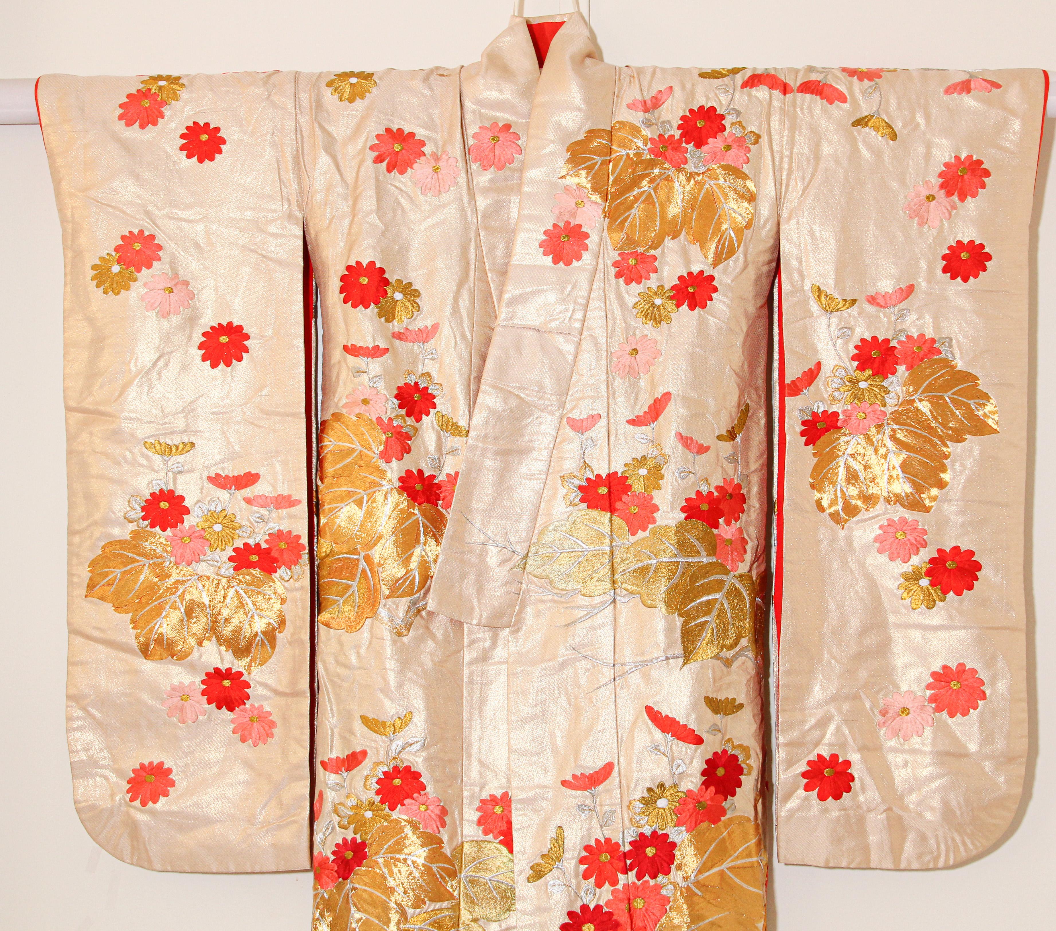  Vintage Japanese Ceremonial Kimono Gold Brocade with Flying Cranes For Sale 5