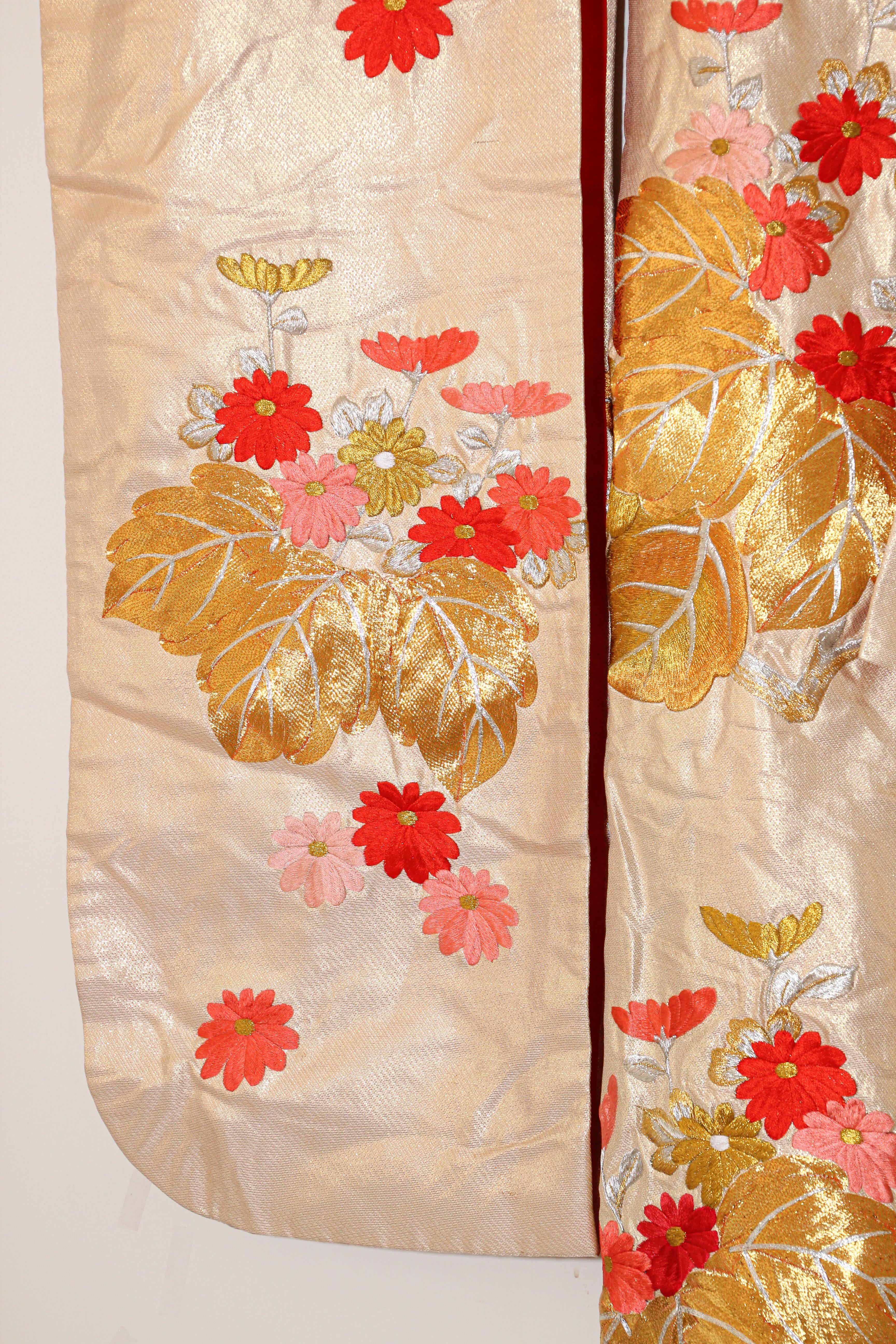  Vintage Japanese Ceremonial Kimono Gold Brocade with Flying Cranes For Sale 10